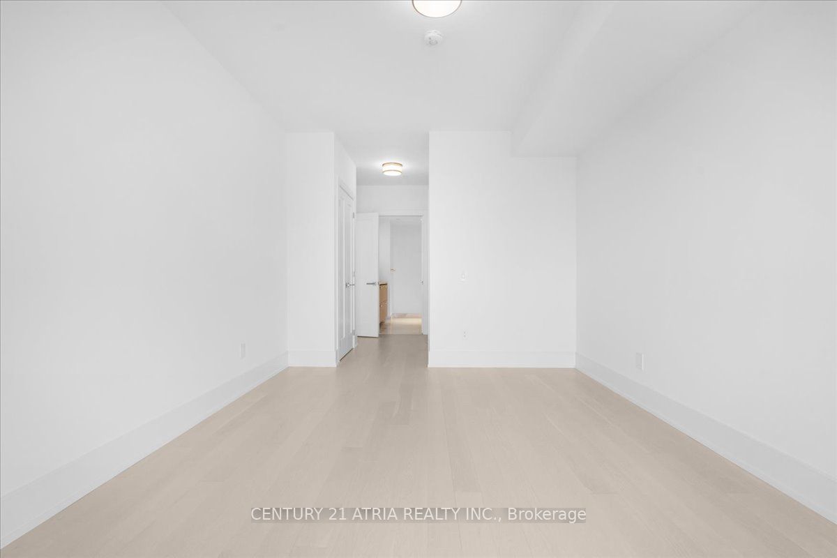 155 Merchants' Wharf N/a 608 Property Photo 4