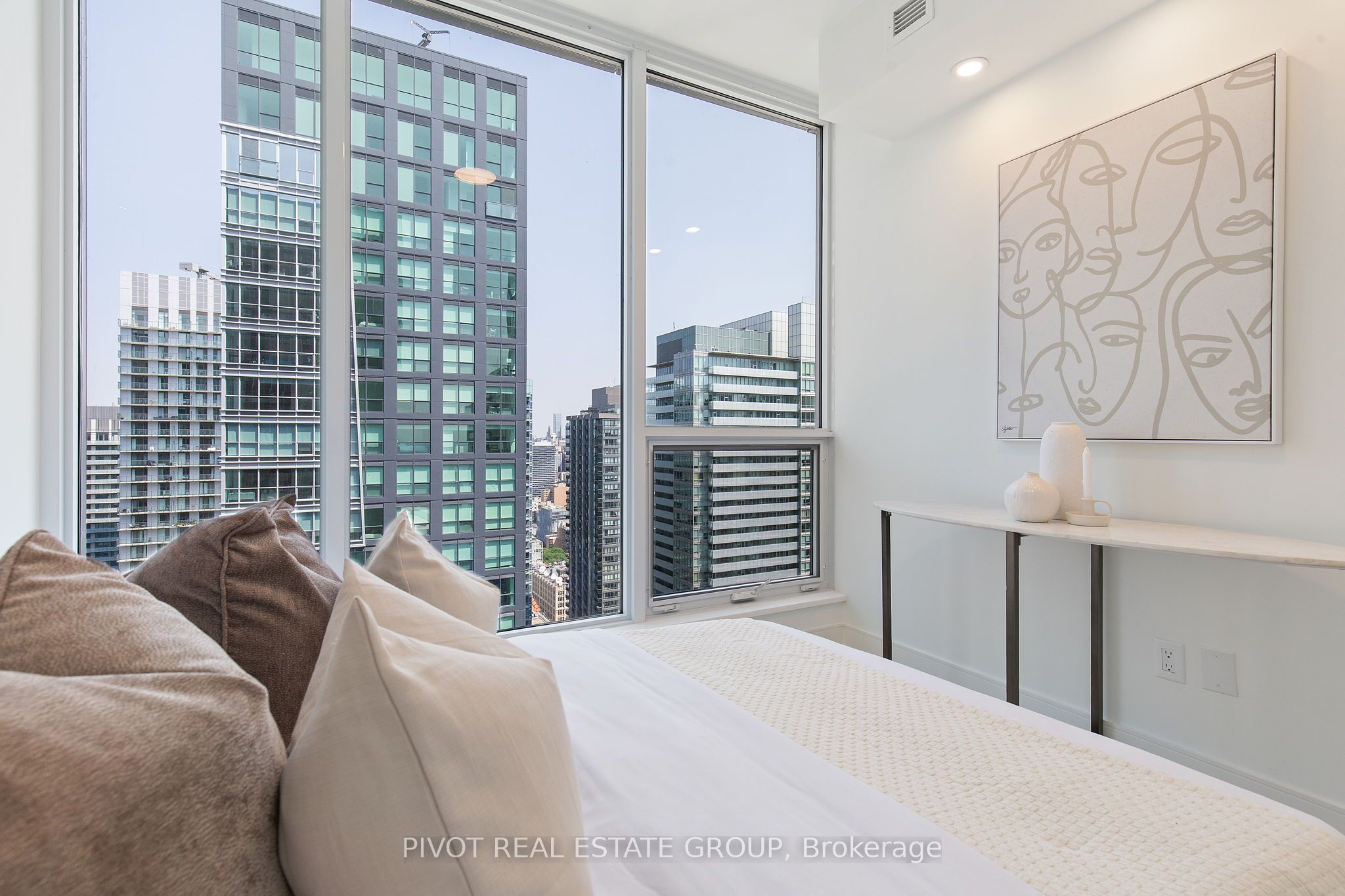 #3912 - 35 Mercer Street Property Photo 11