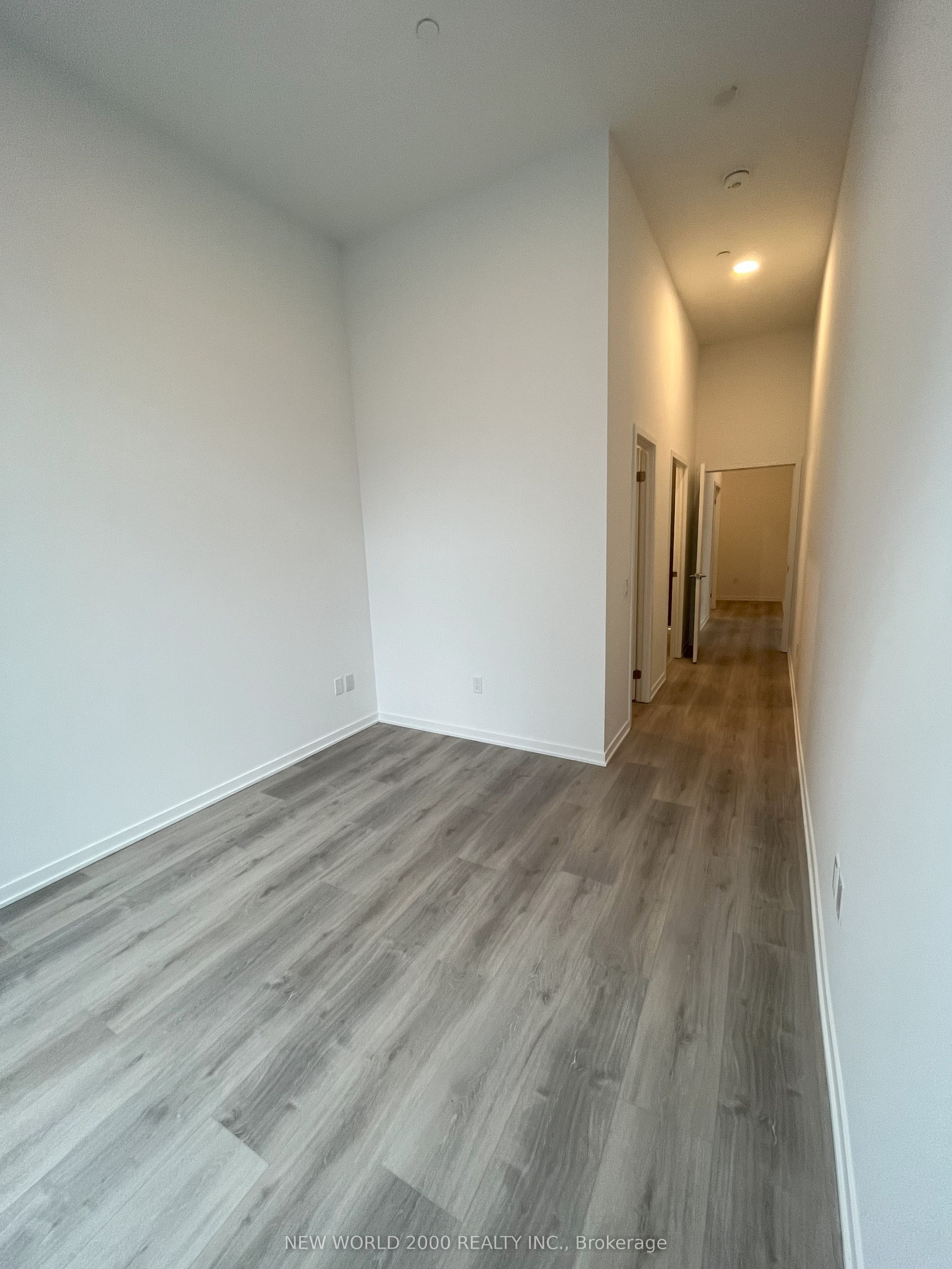 #510 - 101 Roehampton Avenue Property Photo 10