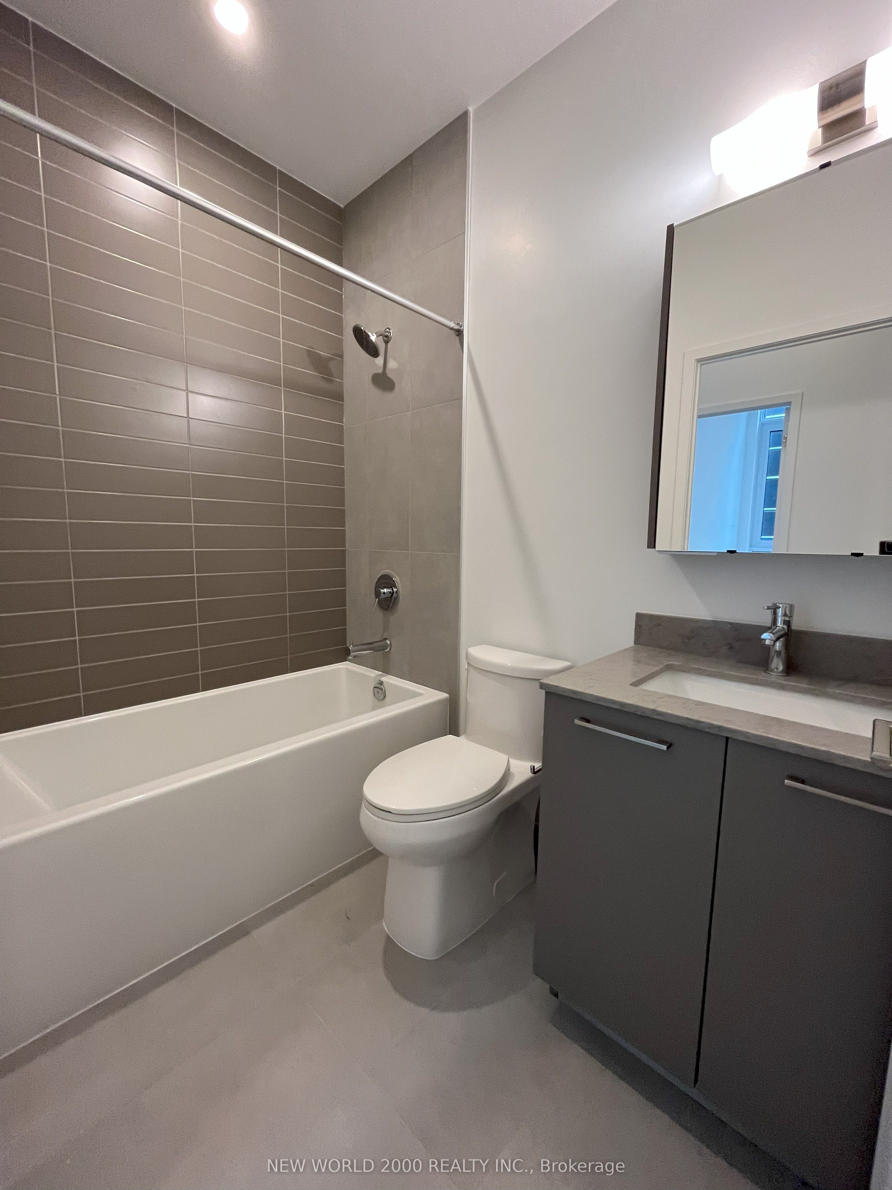#510 - 101 Roehampton Avenue Property Photo 19
