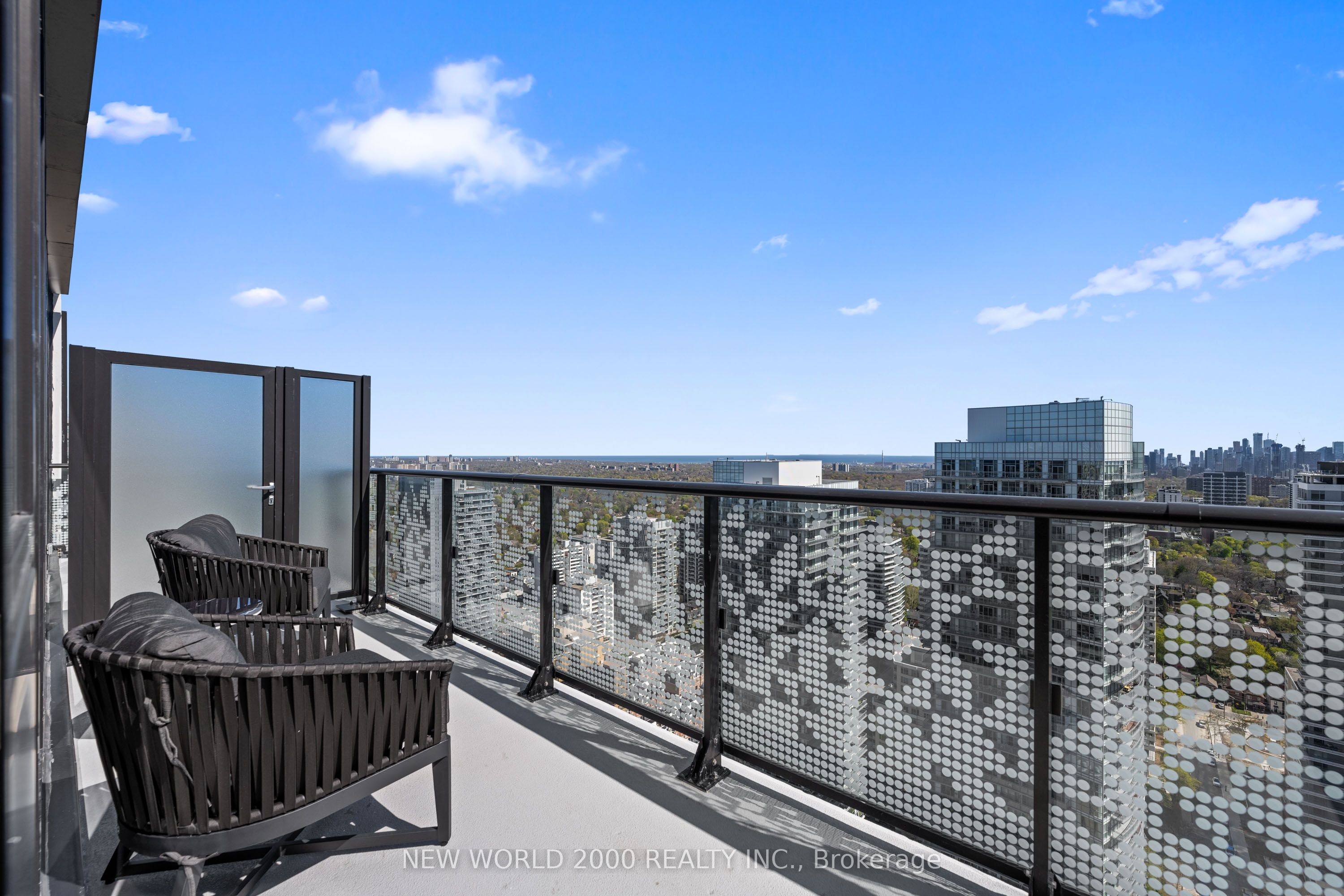 #510 - 101 Roehampton Avenue Property Photo 28