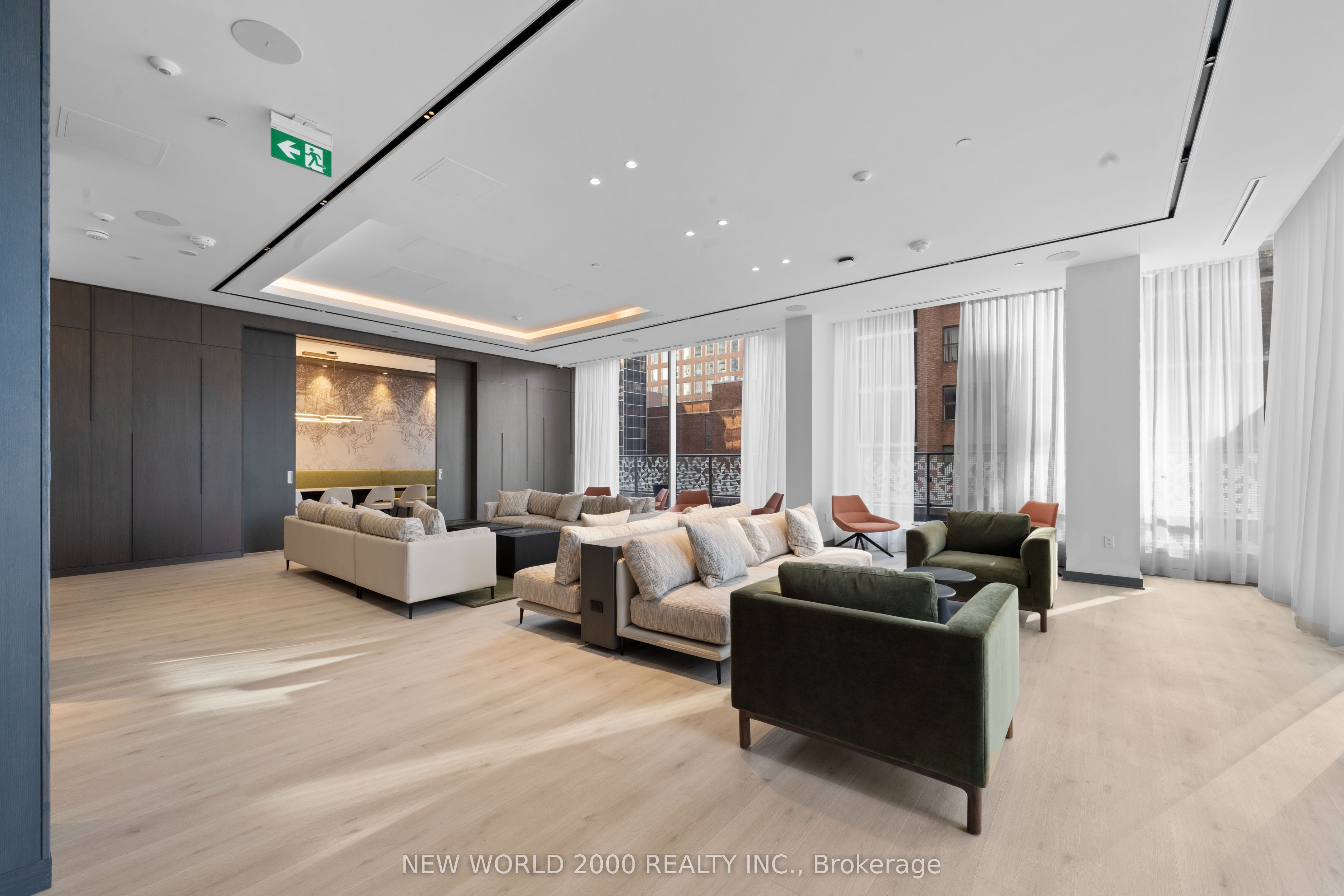 #510 - 101 Roehampton Avenue Property Photo 33