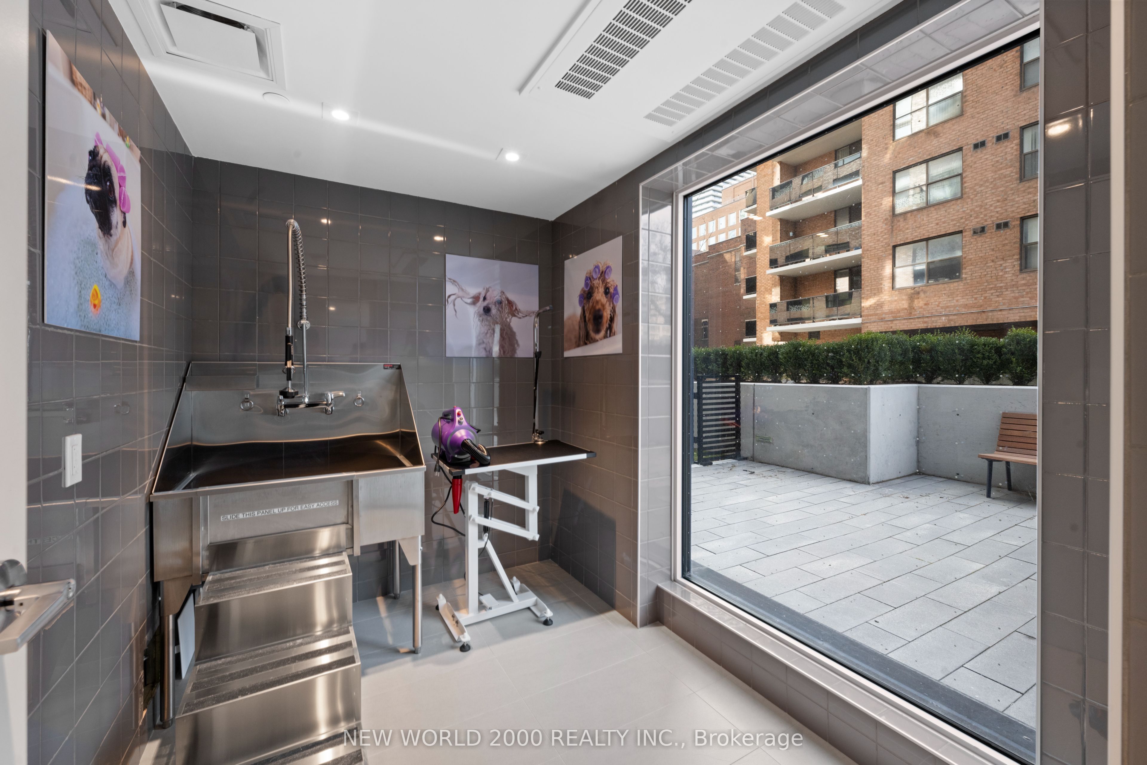 #510 - 101 Roehampton Avenue Property Photo 42