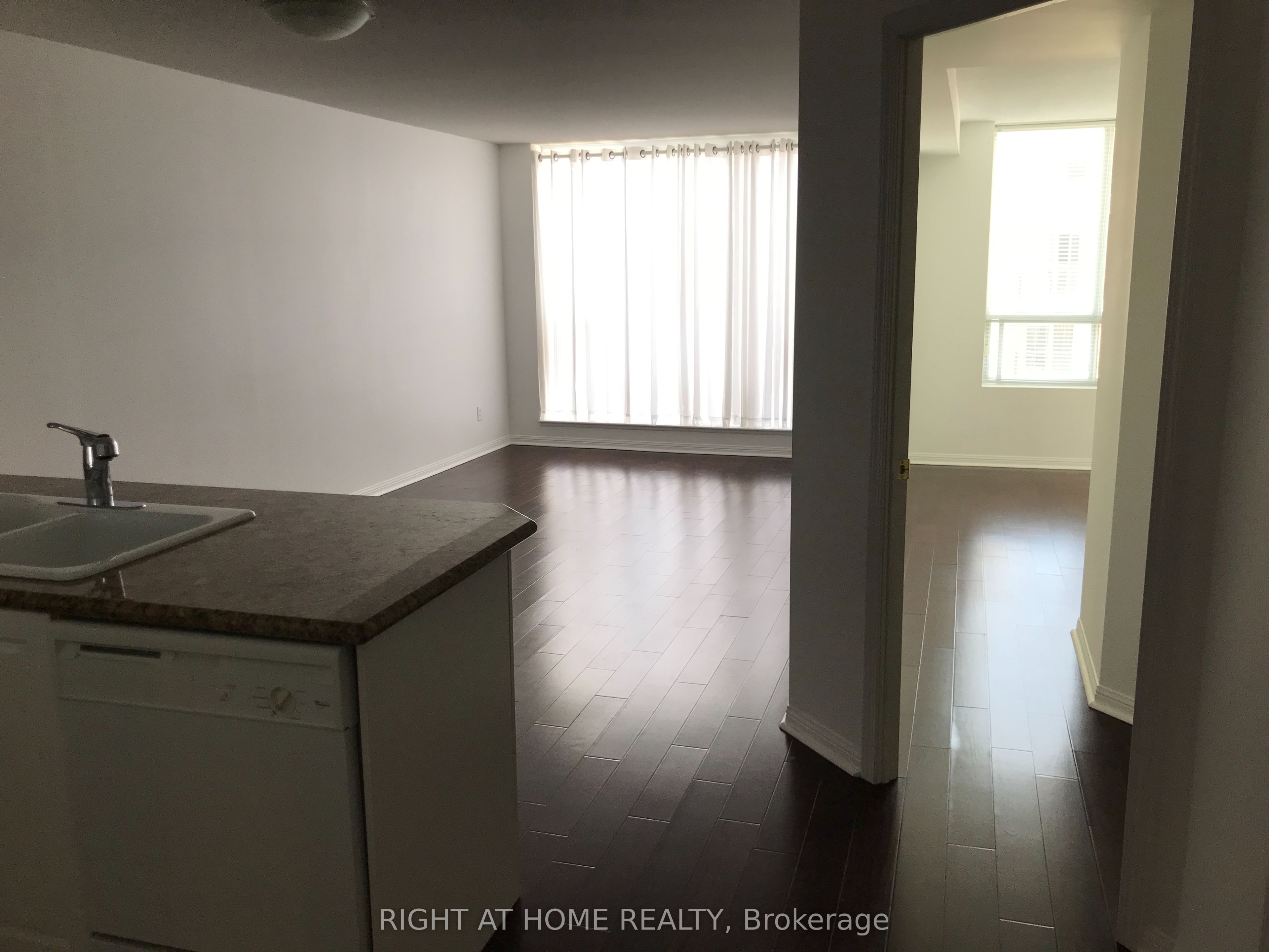 #ph1 - 3130 Yonge Street Property Photo 12