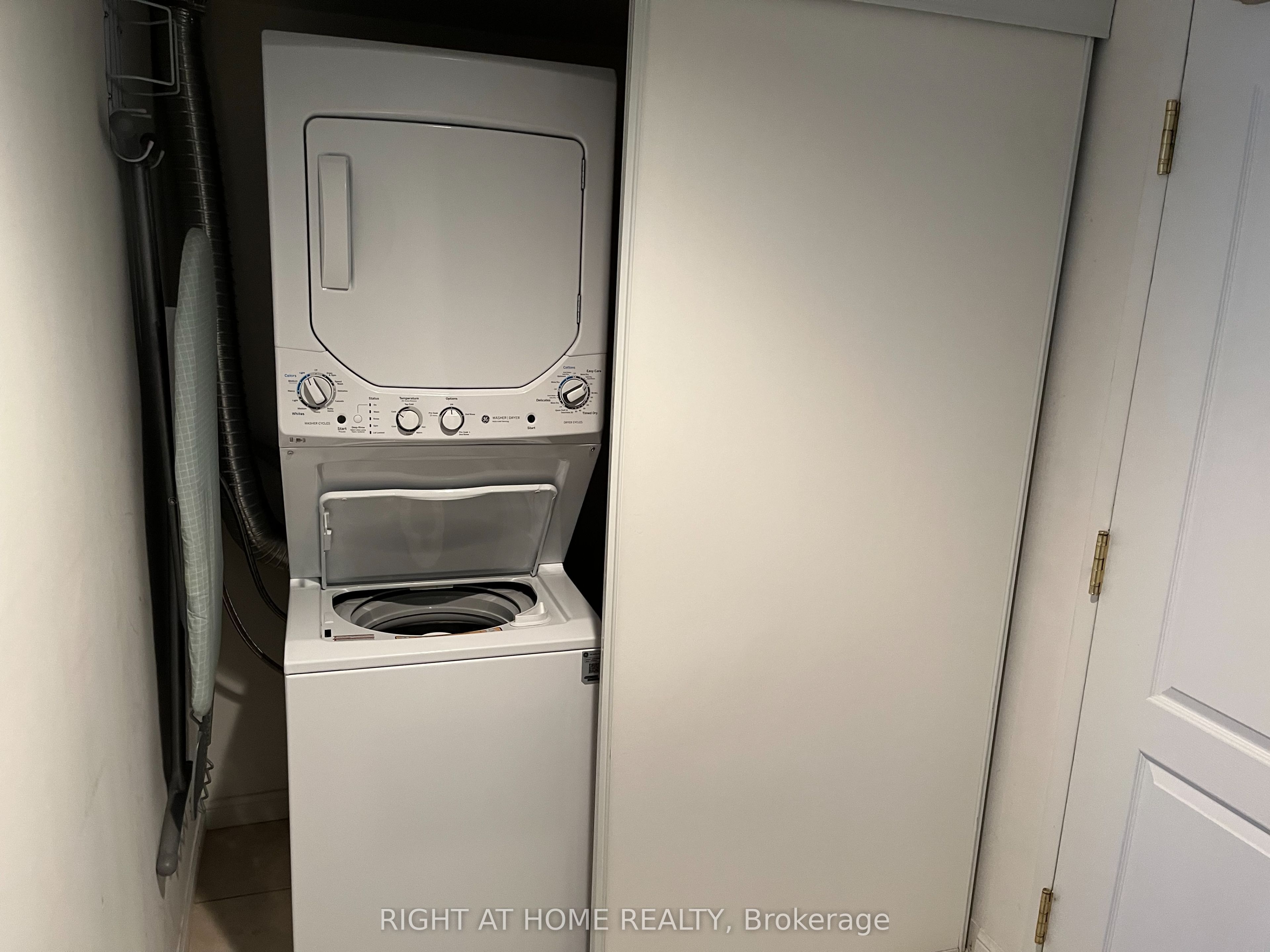 #ph1 - 3130 Yonge Street Property Photo 27