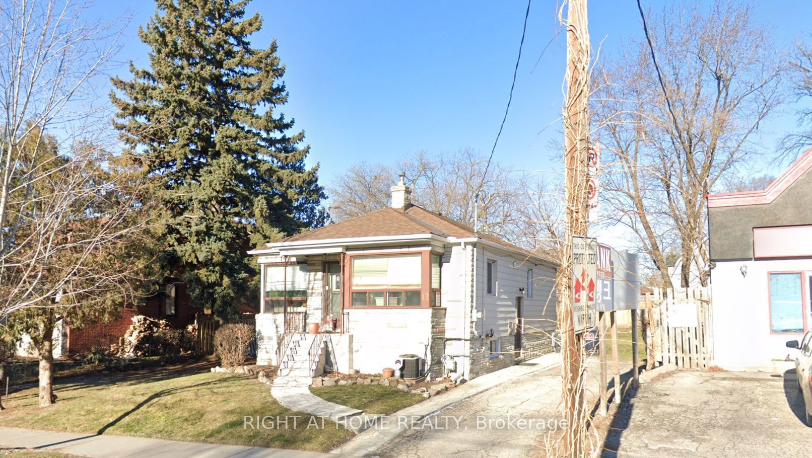 12 Connaught Avenue Property Photo 1