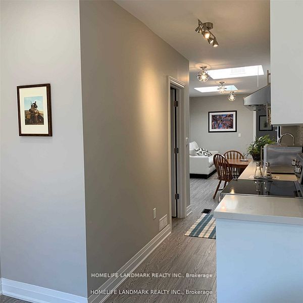 2615 Yonge Street Property Photo 2