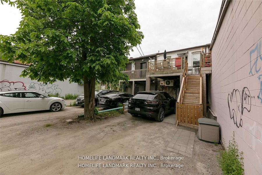 2615 Yonge Street Property Photo 12