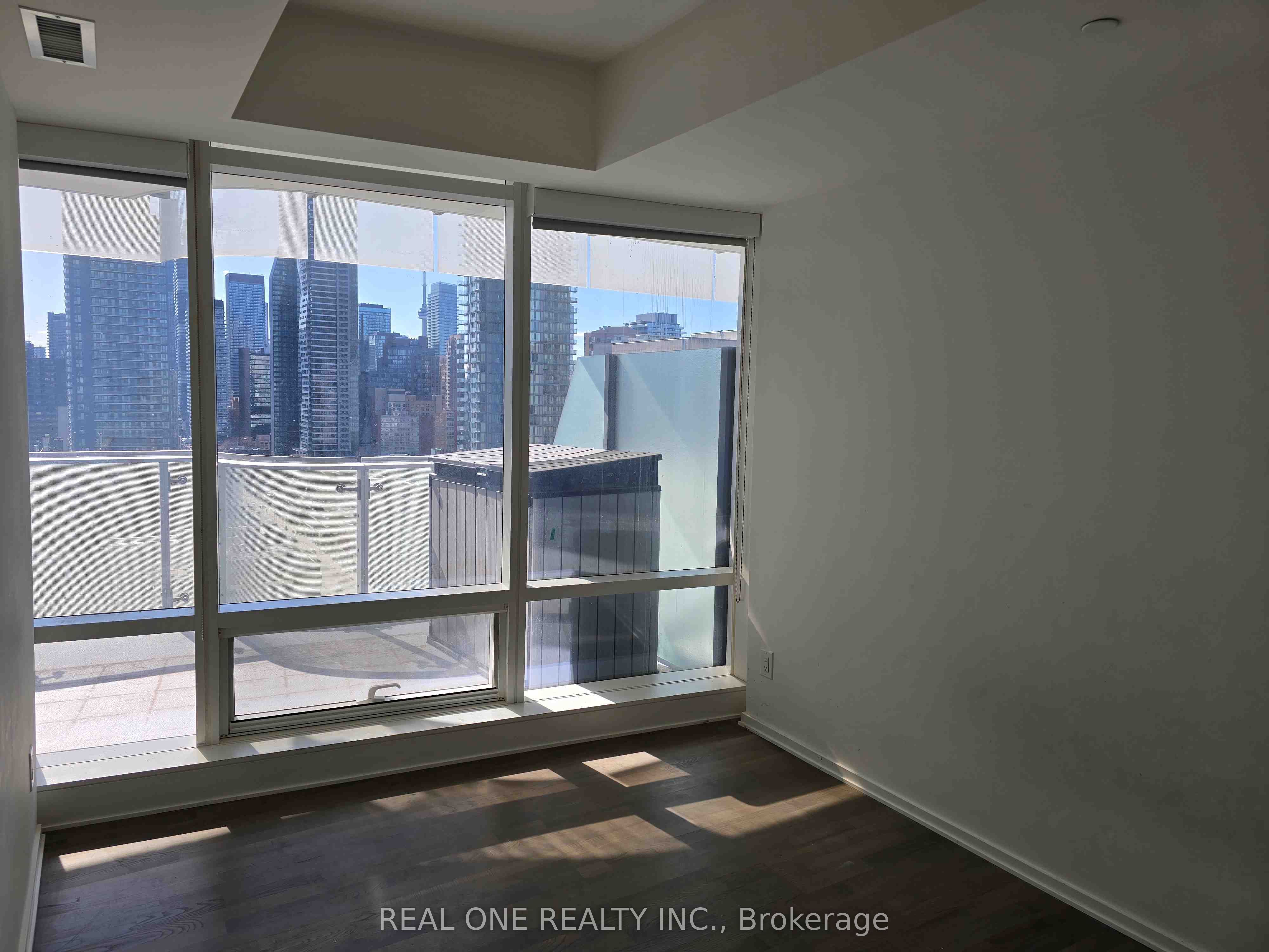 #1204 - 1 Bloor Street Property Photo 13