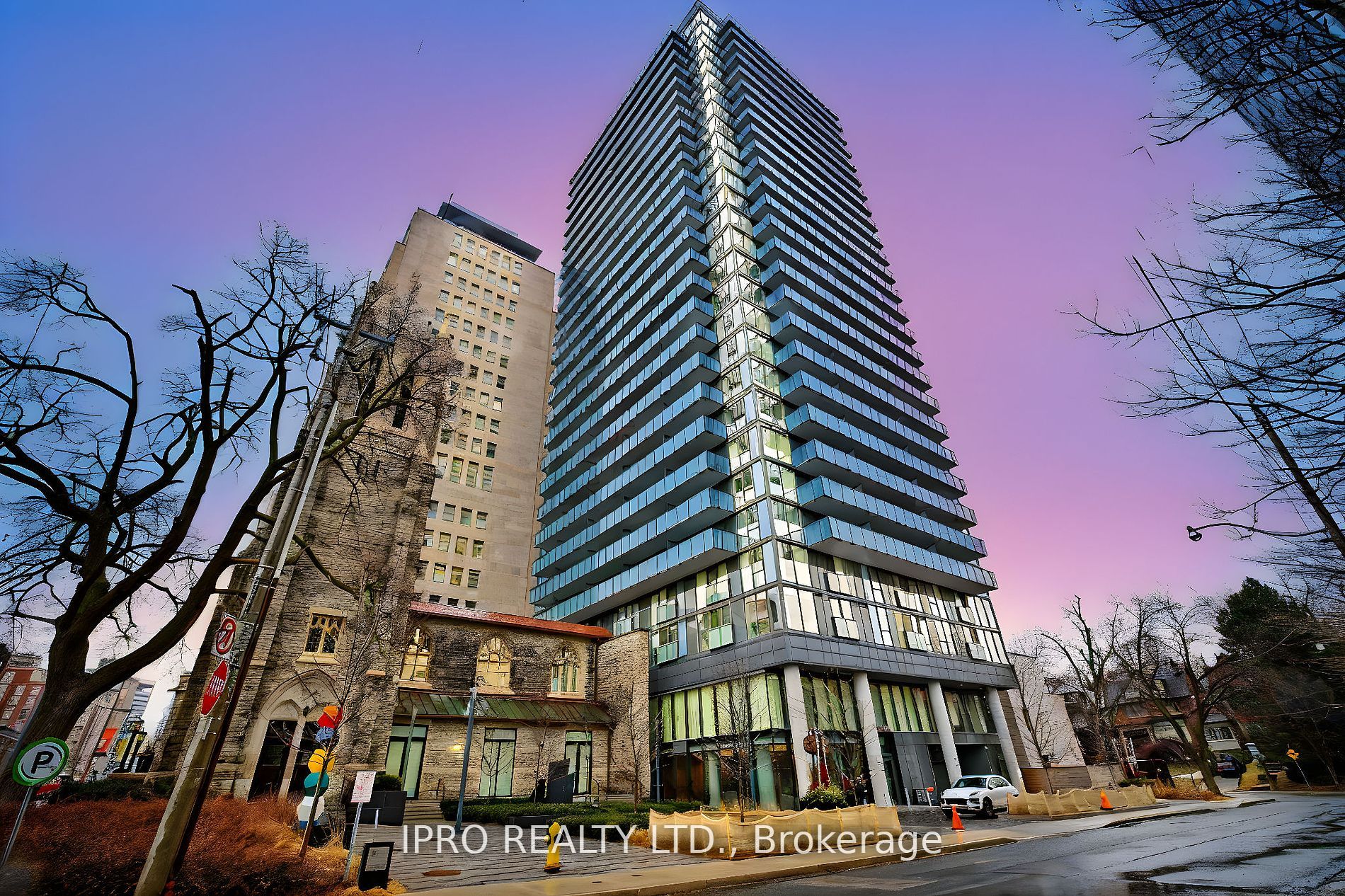 #409 - 99 Foxbar Road Property Photo 1