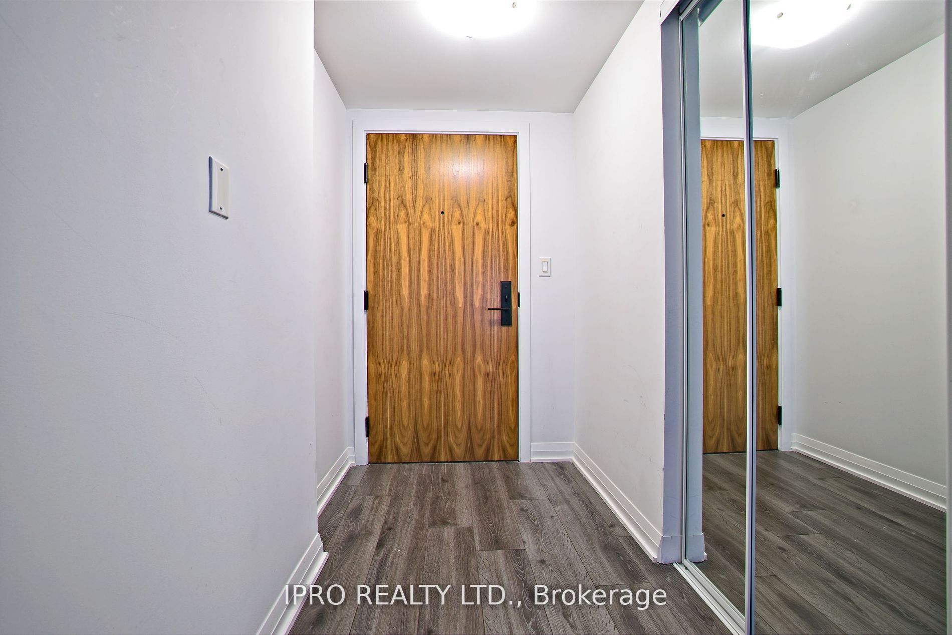 #409 - 99 Foxbar Road Property Photo 17