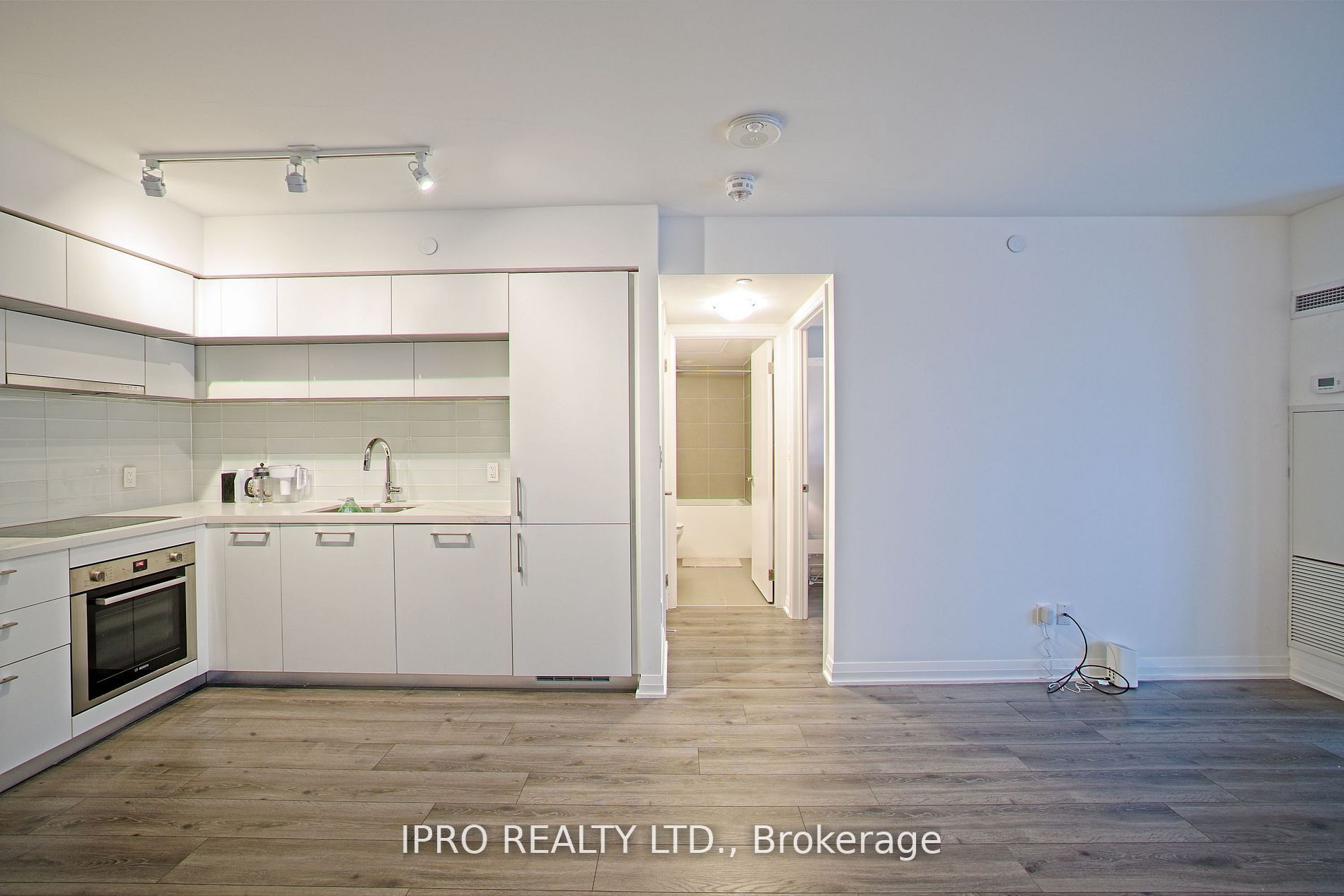 #409 - 99 Foxbar Road Property Photo 25