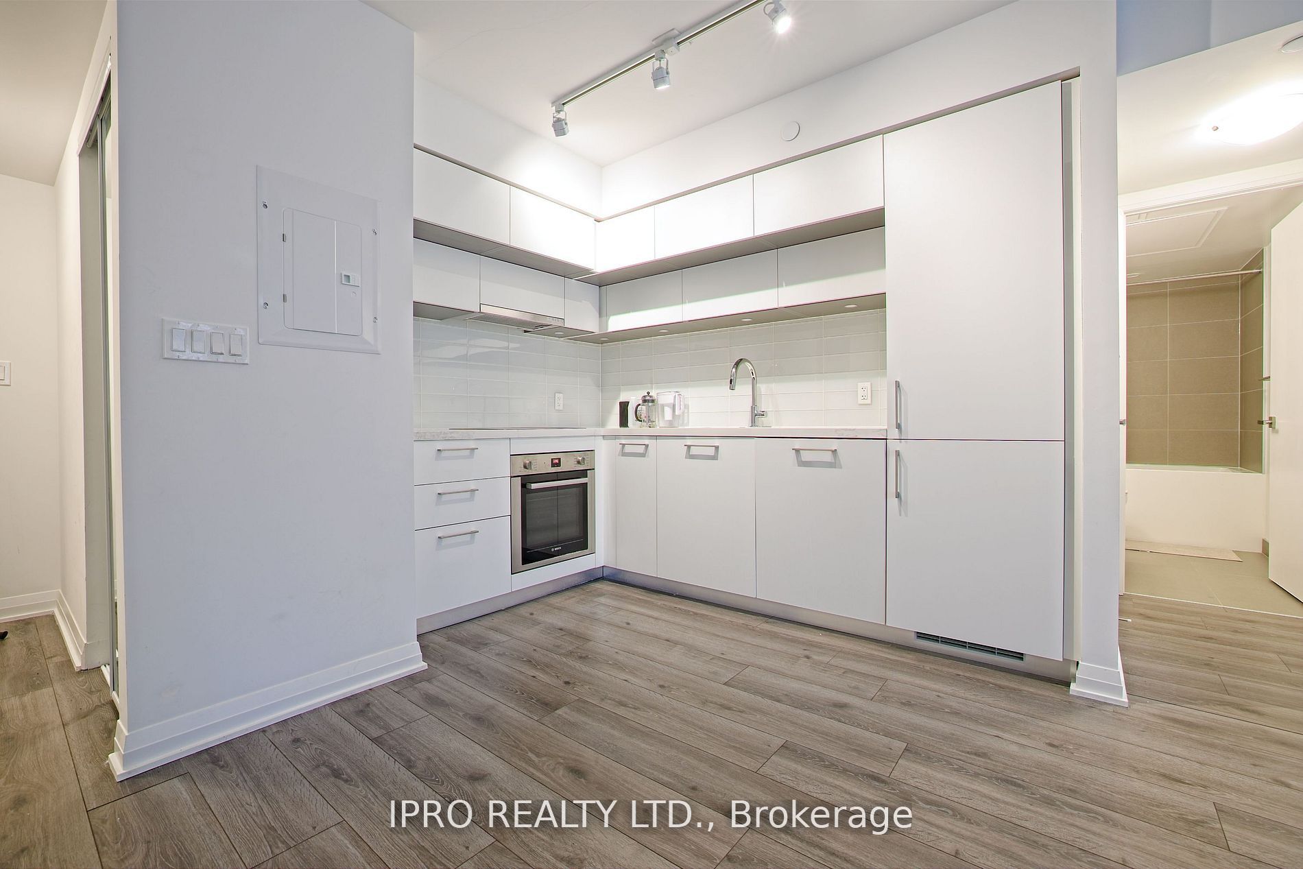 #409 - 99 Foxbar Road Property Photo 27