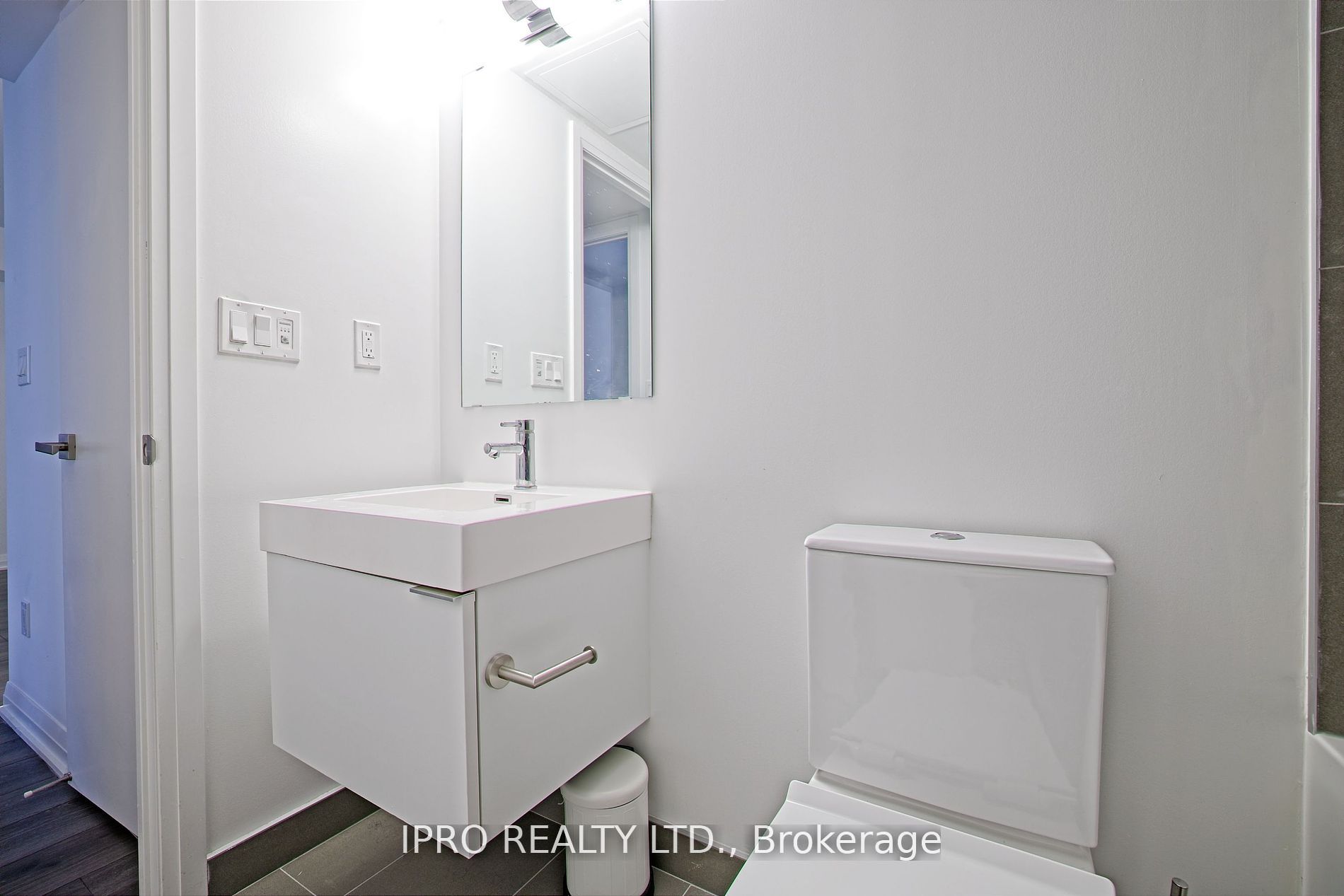 #409 - 99 Foxbar Road Property Photo 33