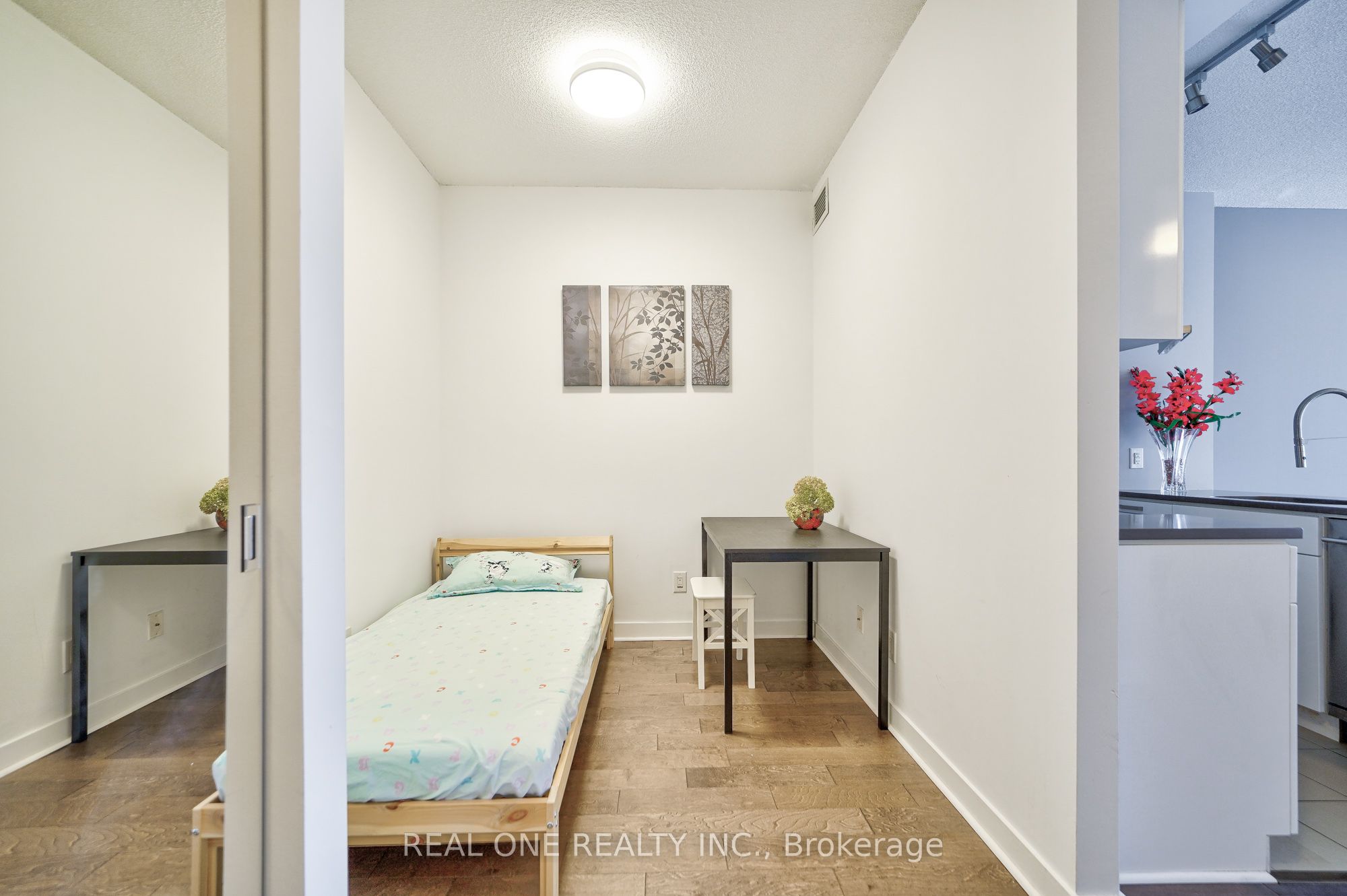 295 Adelaide Street W 3106 Property Photo 10