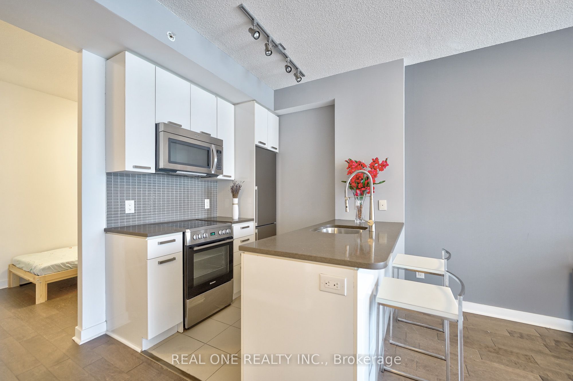 295 Adelaide Street W 3106 Property Photo 14
