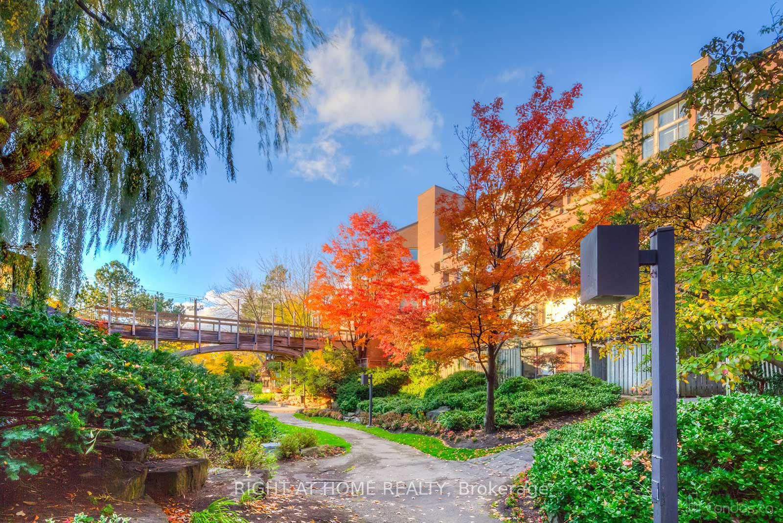 #318 - 40 Sylvan Valley Way Property Photo 2