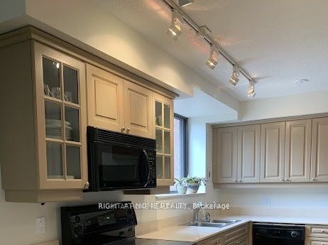 #318 - 40 Sylvan Valley Way Property Photo 8