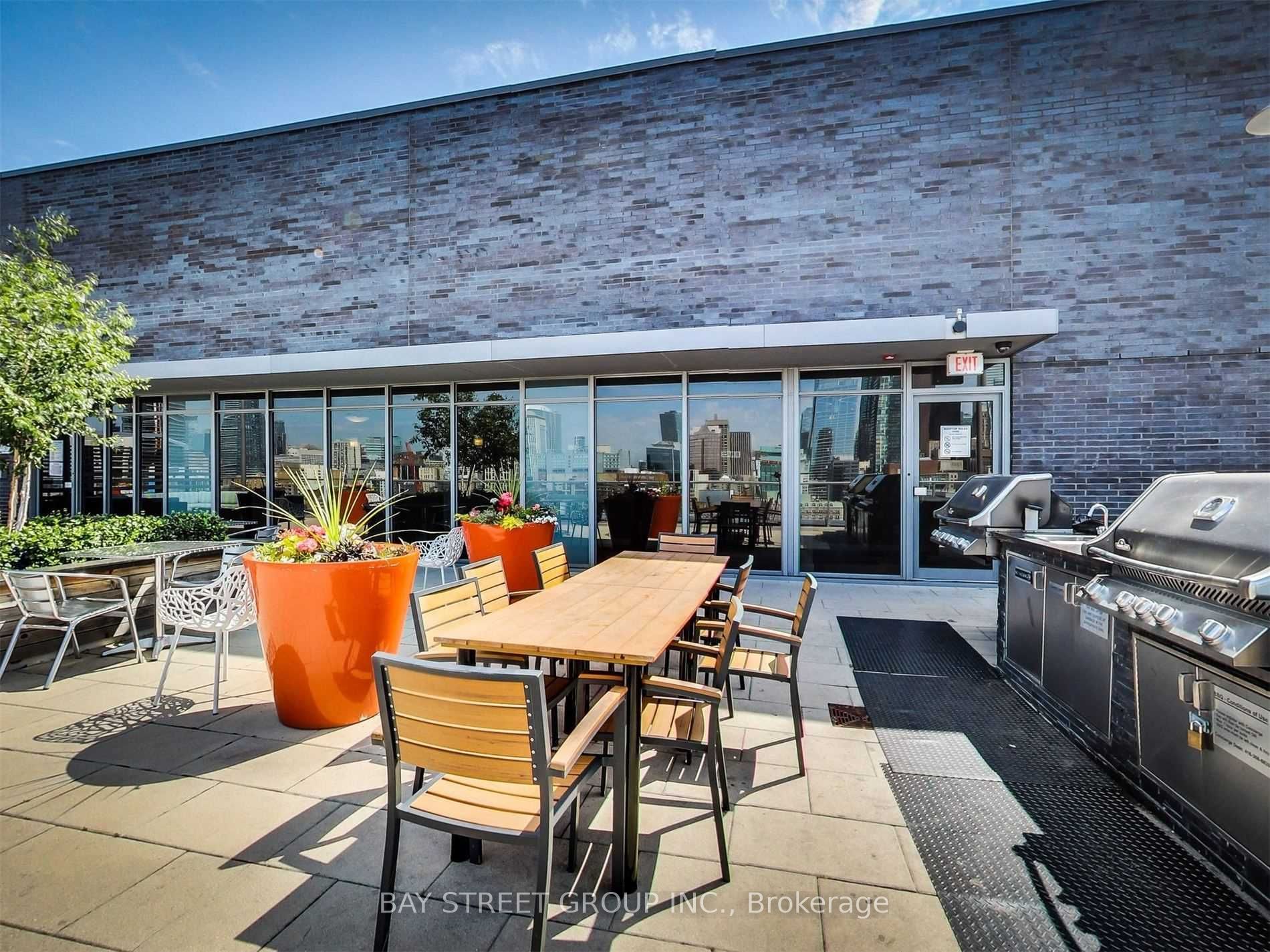 #1202 - 320 Richmond Street Property Photo 17