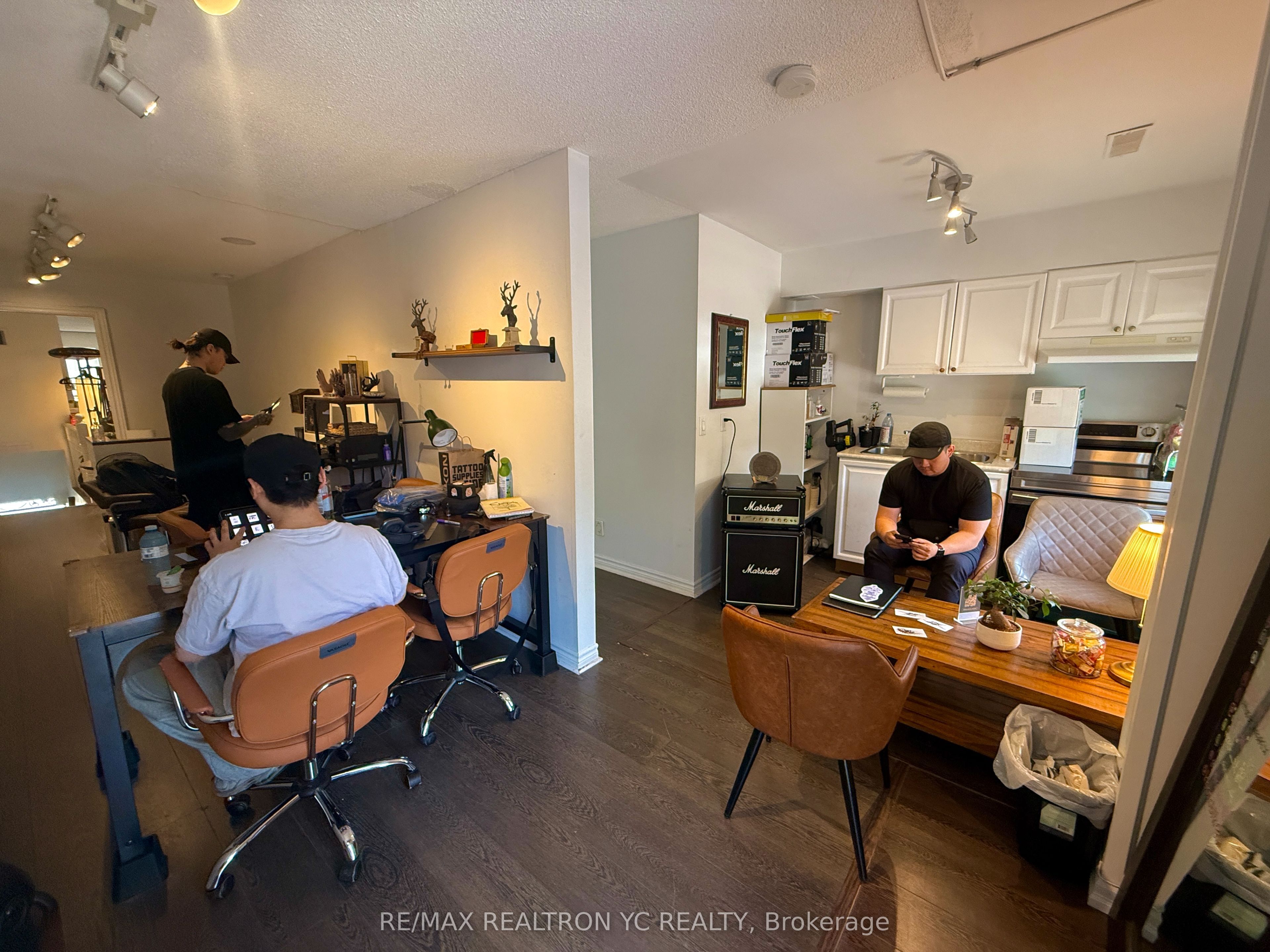 3334 A Yonge Street Property Photo 7