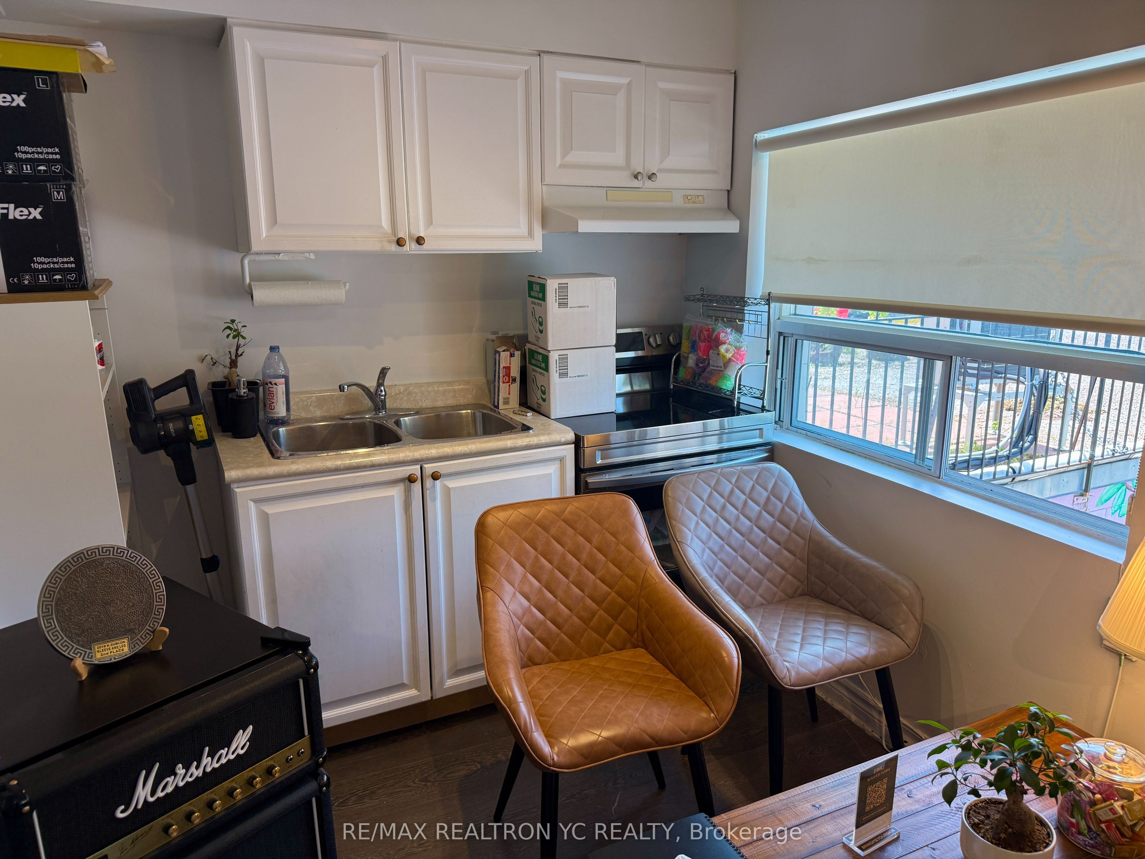 3334 A Yonge Street Property Photo 10