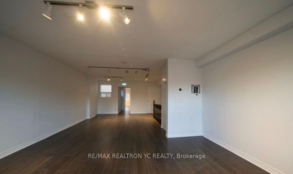 3334 A Yonge Street Property Photo 13