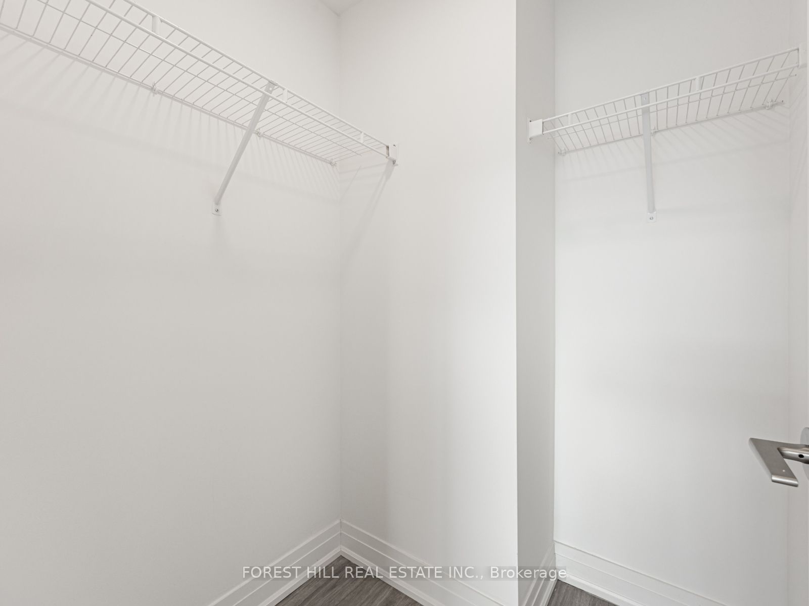 #7 - 15 Brenthall Avenue Property Photo 16