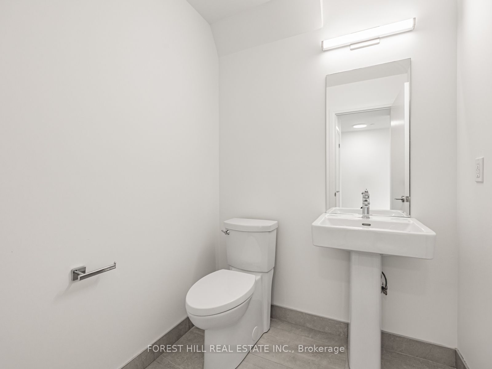 #12 - 15 Brenthall Avenue Property Photo 21