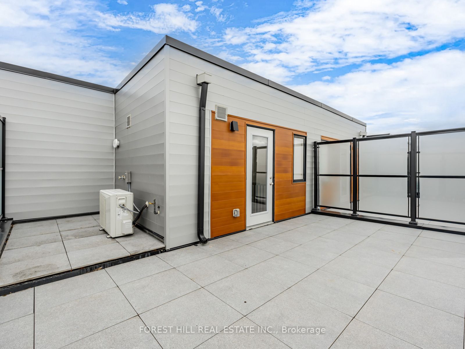#12 - 15 Brenthall Avenue Property Photo 24