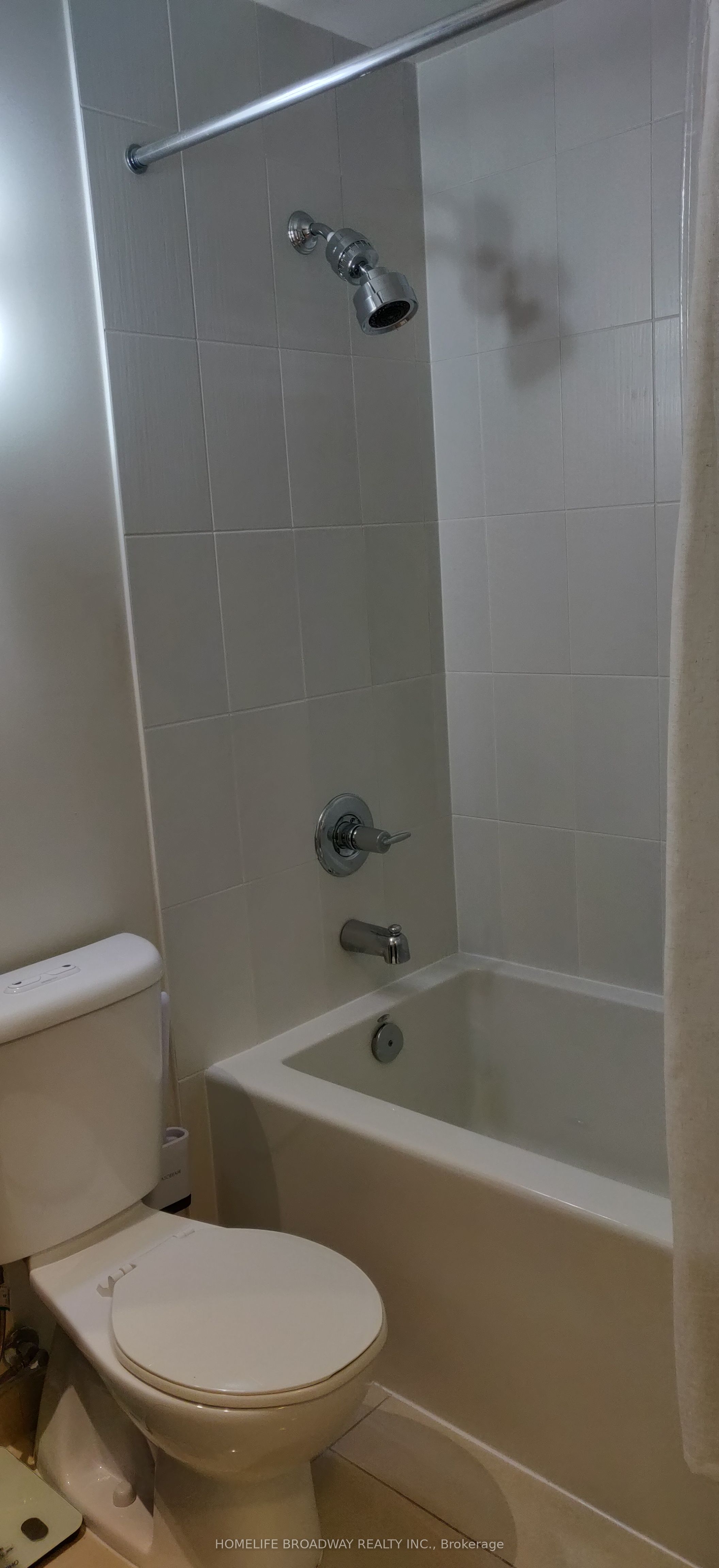 100 Harrison Garden Boulevard 715 Property Photo 2