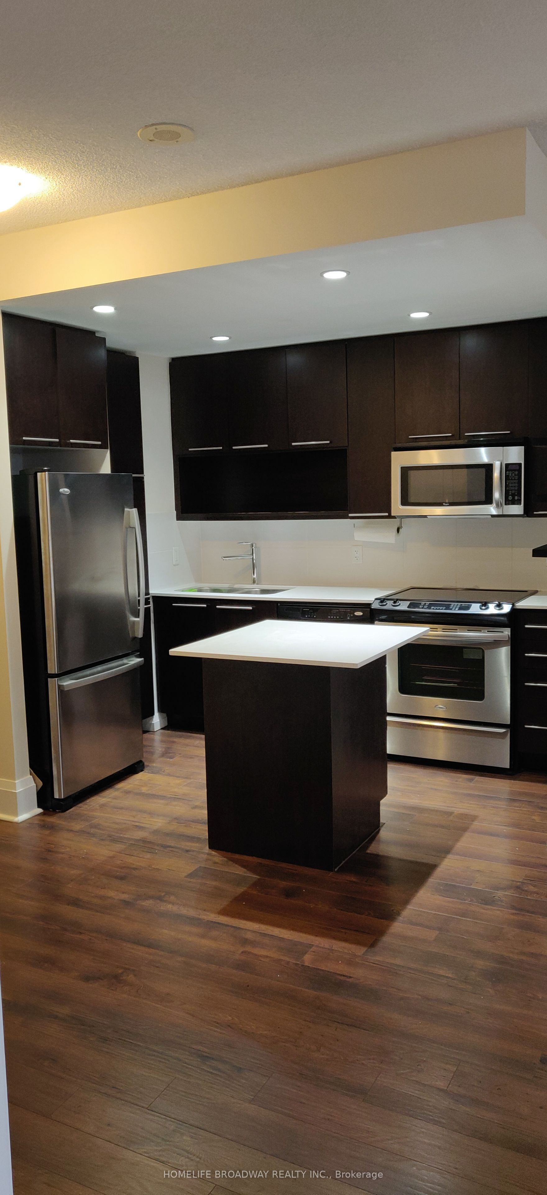 100 Harrison Garden Boulevard 715 Property Photo 15