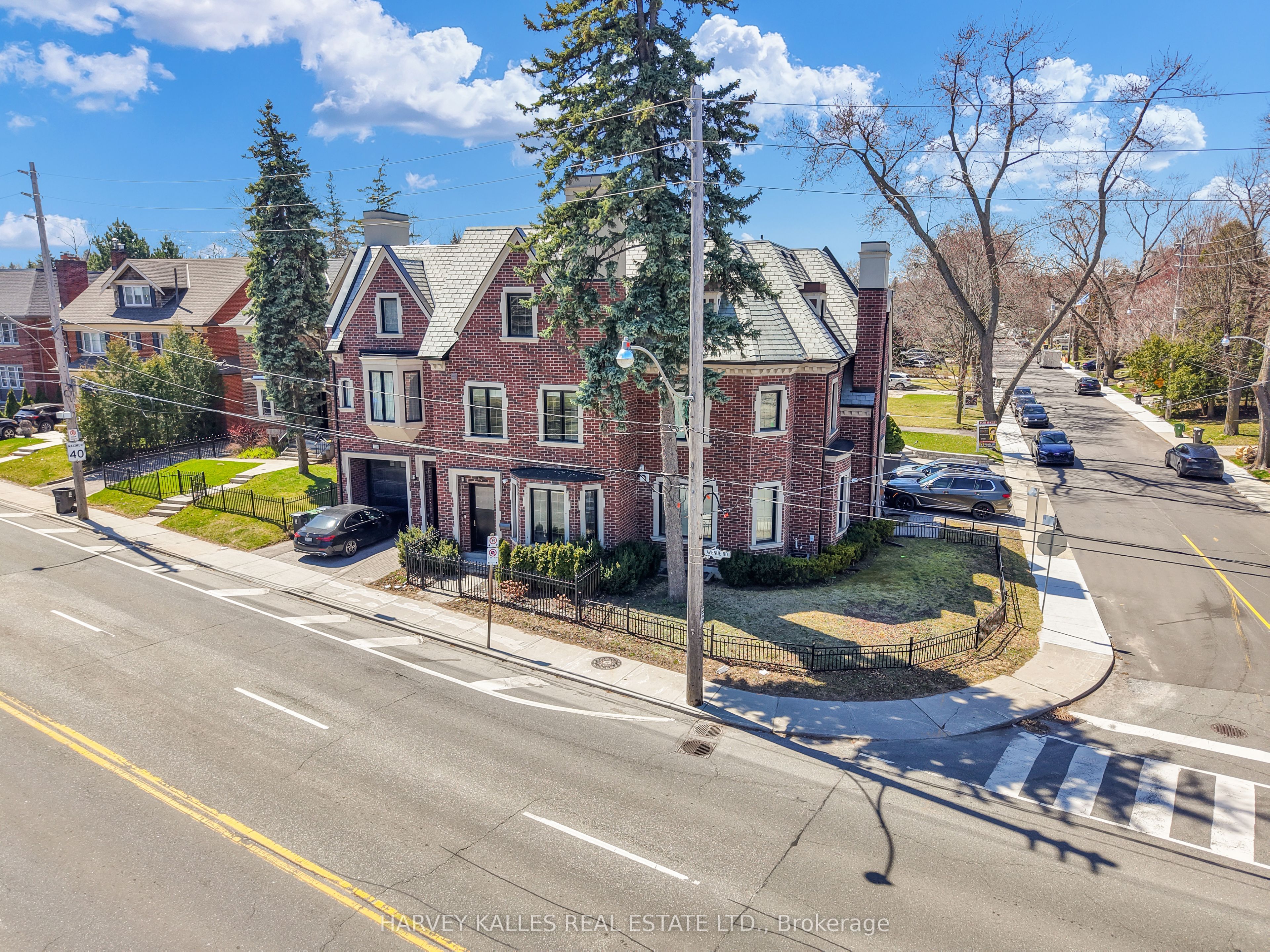 1256 Avenue Road Property Photo 1