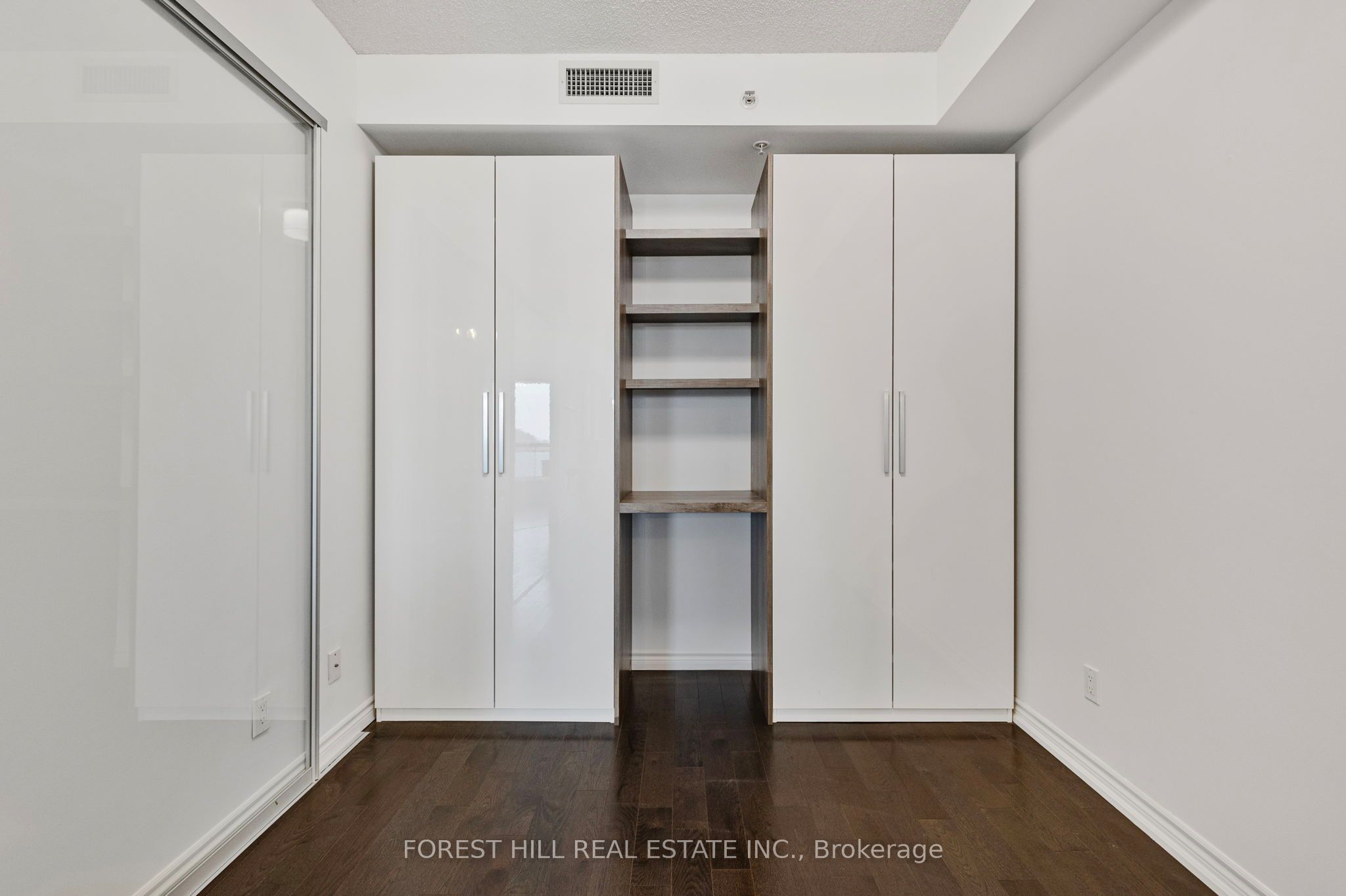 23 Glebe Road W 609 Property Photo 9