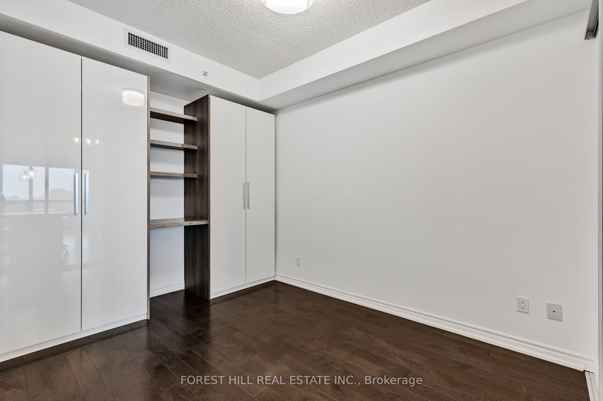 23 Glebe Road W 609 Property Photo 10