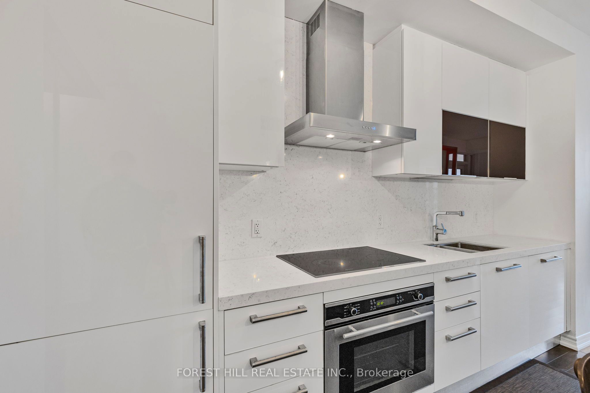 23 Glebe Road W 609 Property Photo 14