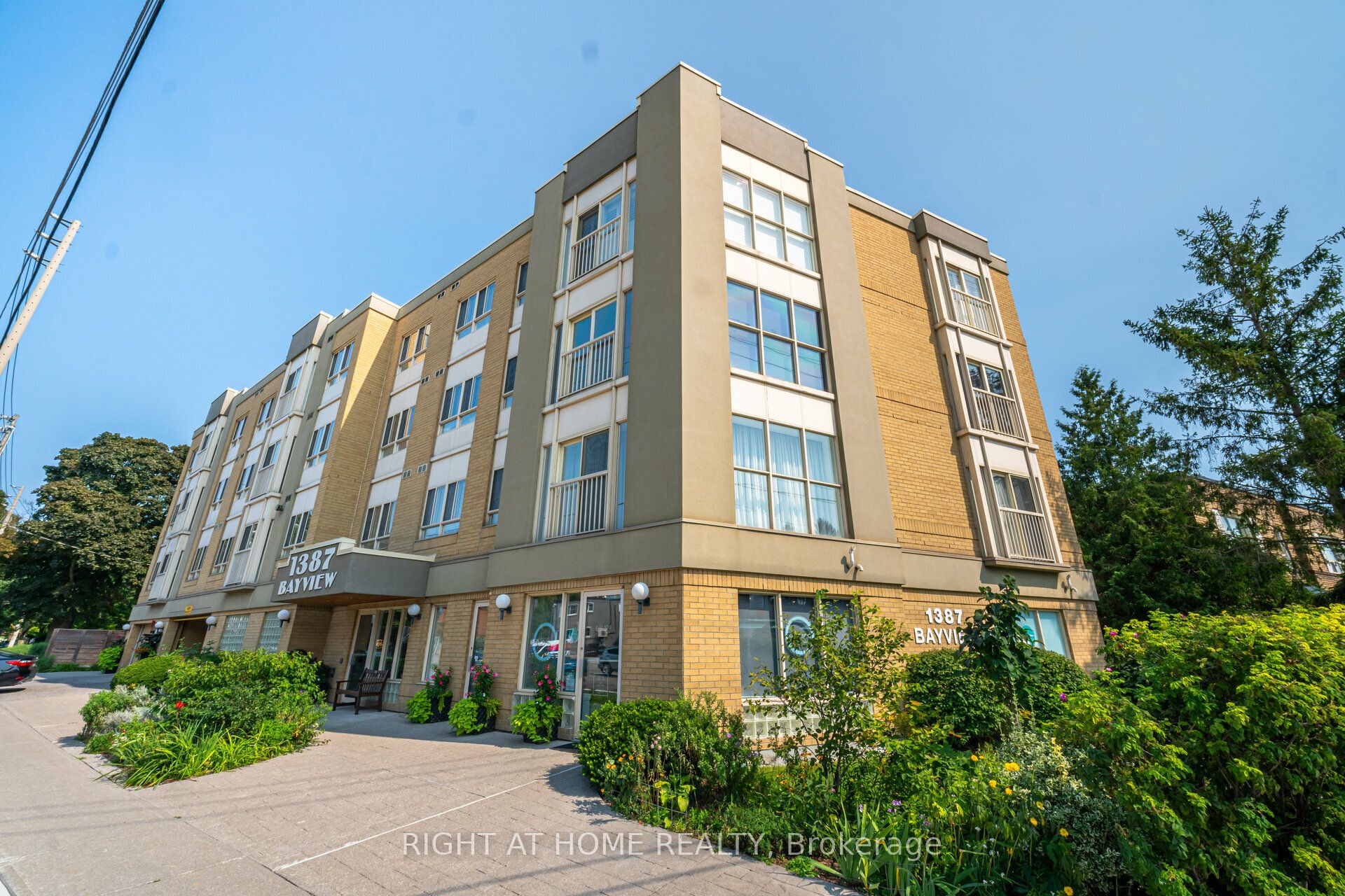 #306 - 1387 Bayview Avenue Property Photo 1