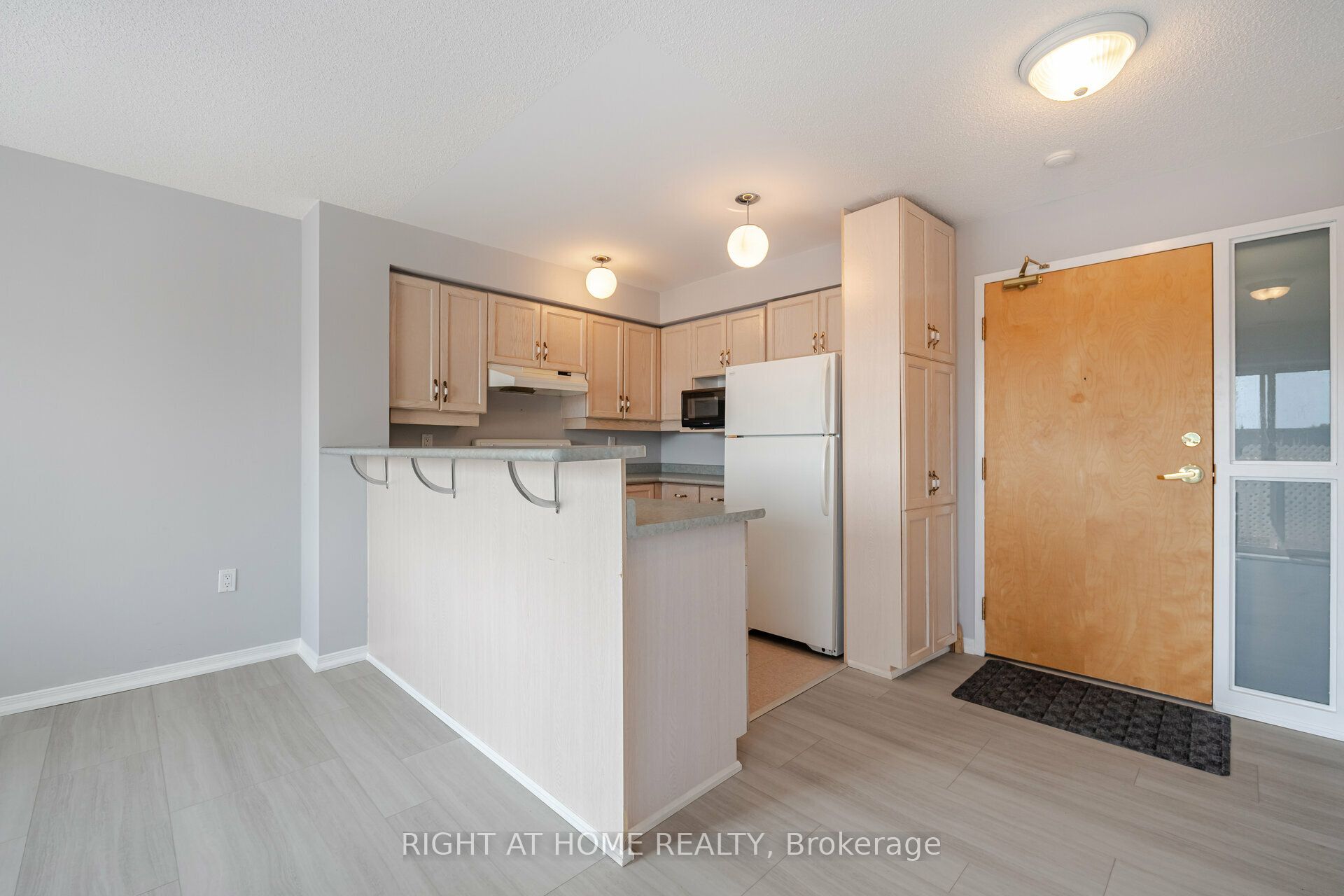 #306 - 1387 Bayview Avenue Property Photo 14