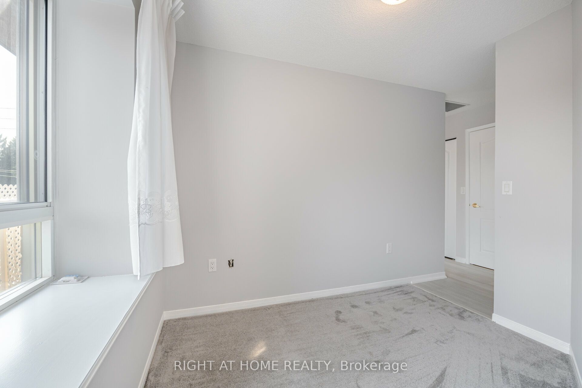 #306 - 1387 Bayview Avenue Property Photo 22