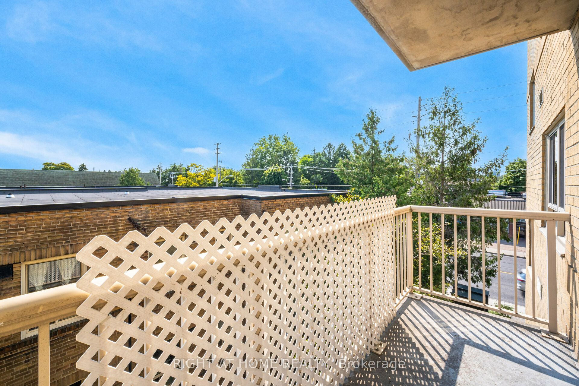 #306 - 1387 Bayview Avenue Property Photo 27