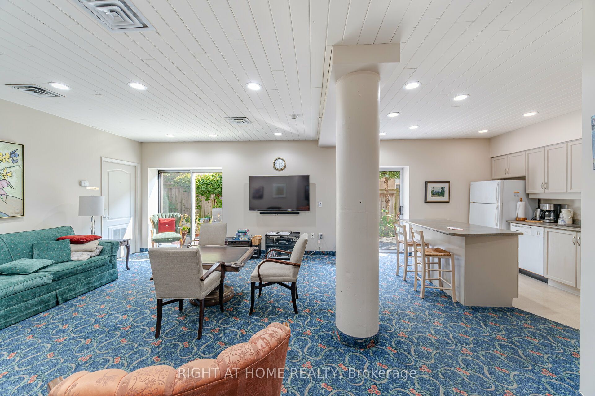 #306 - 1387 Bayview Avenue Property Photo 29