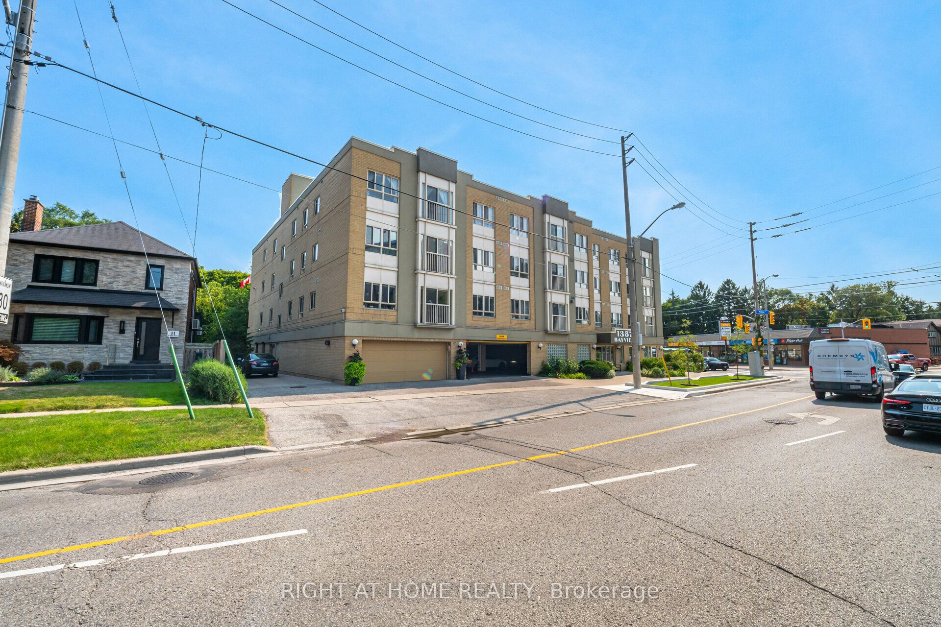 #306 - 1387 Bayview Avenue Property Photo 32