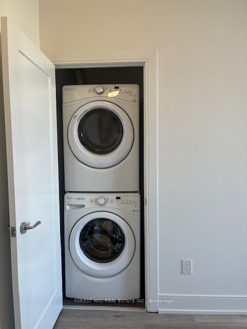 310 Tweedsmuir Avenue 316 Property Photo 6