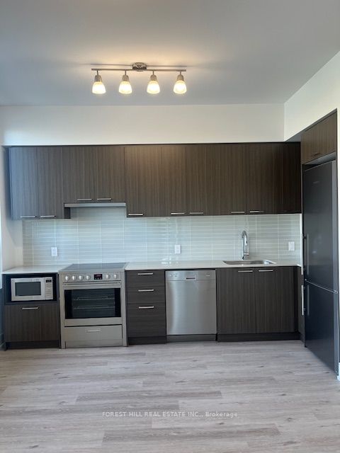 310 Tweedsmuir Avenue 316 Property Photo 10