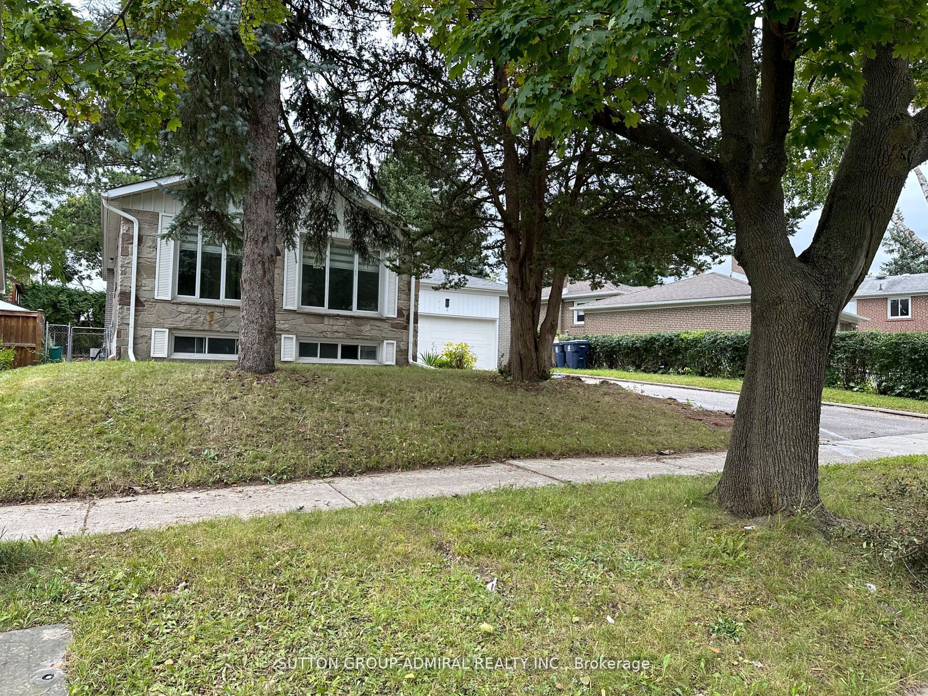 7 Resolution Crescent Lower A Property Photo 1