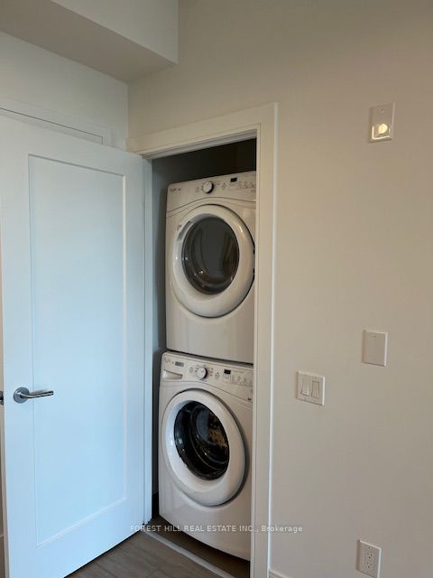 #311 - 310 Tweedsmuir Avenue Property Photo 5