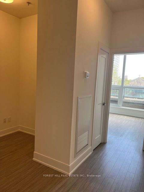 #311 - 310 Tweedsmuir Avenue Property Photo 13