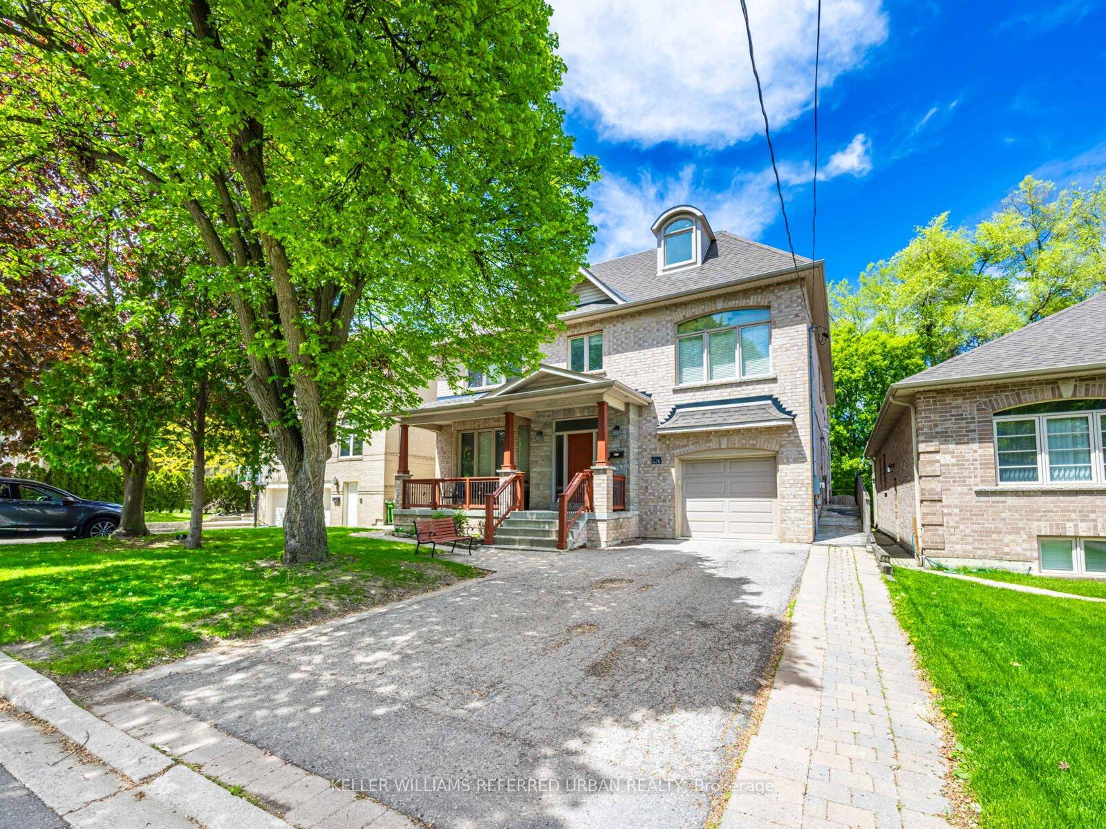 526 Coldstream Avenue Property Photo 1