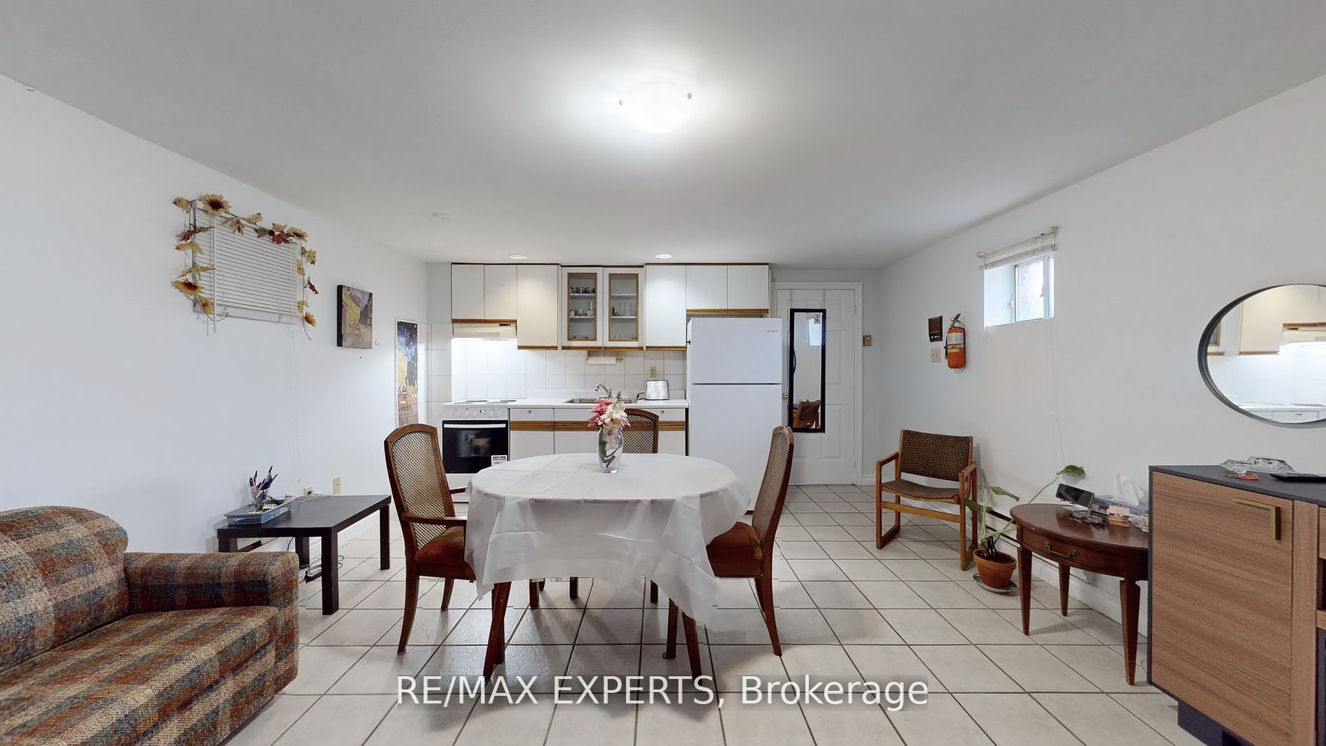 106 Kenwood Avenue Bsmnt Property Photo 7