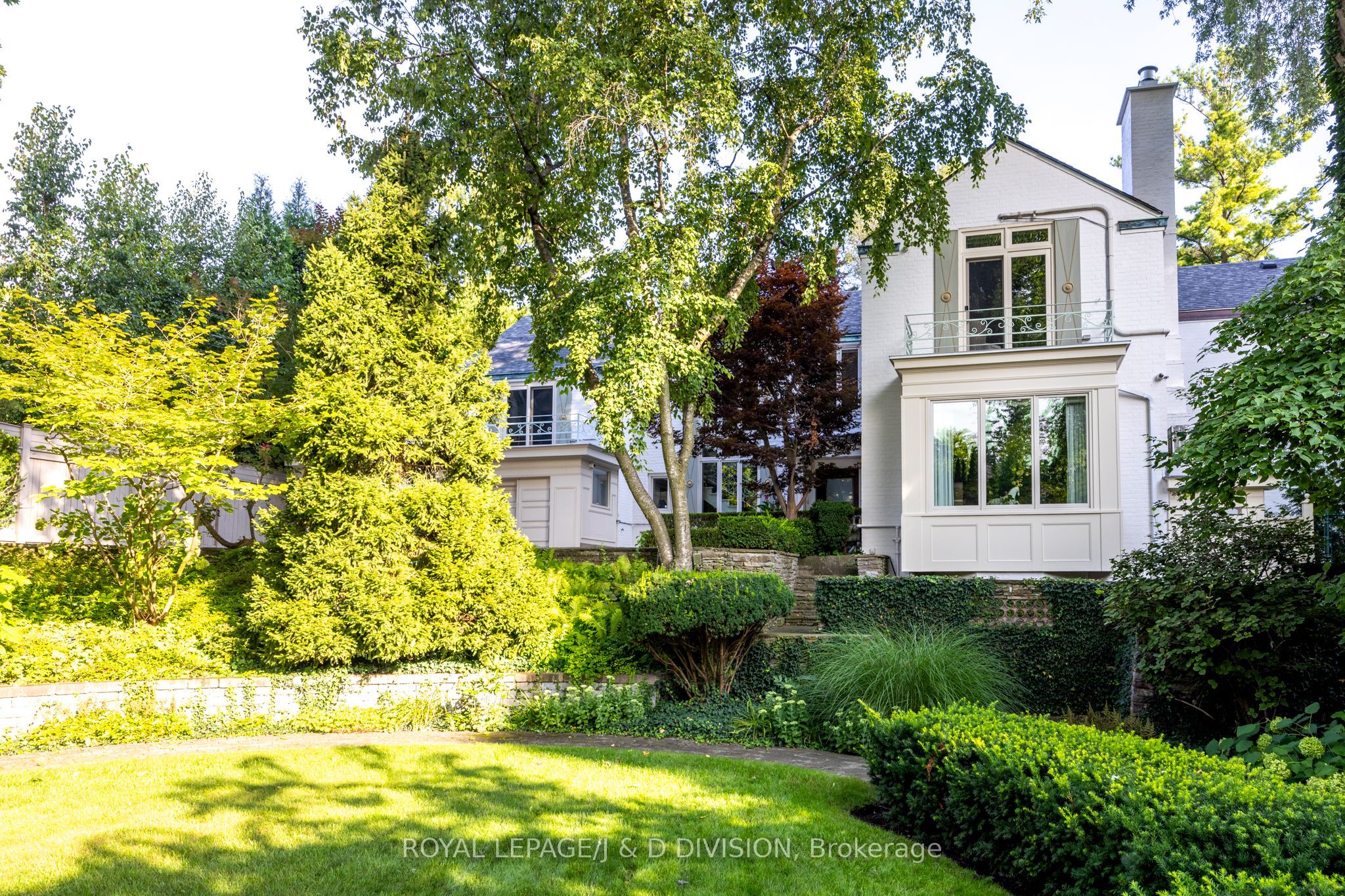 12 Forest Glen Crescent Property Photo 1