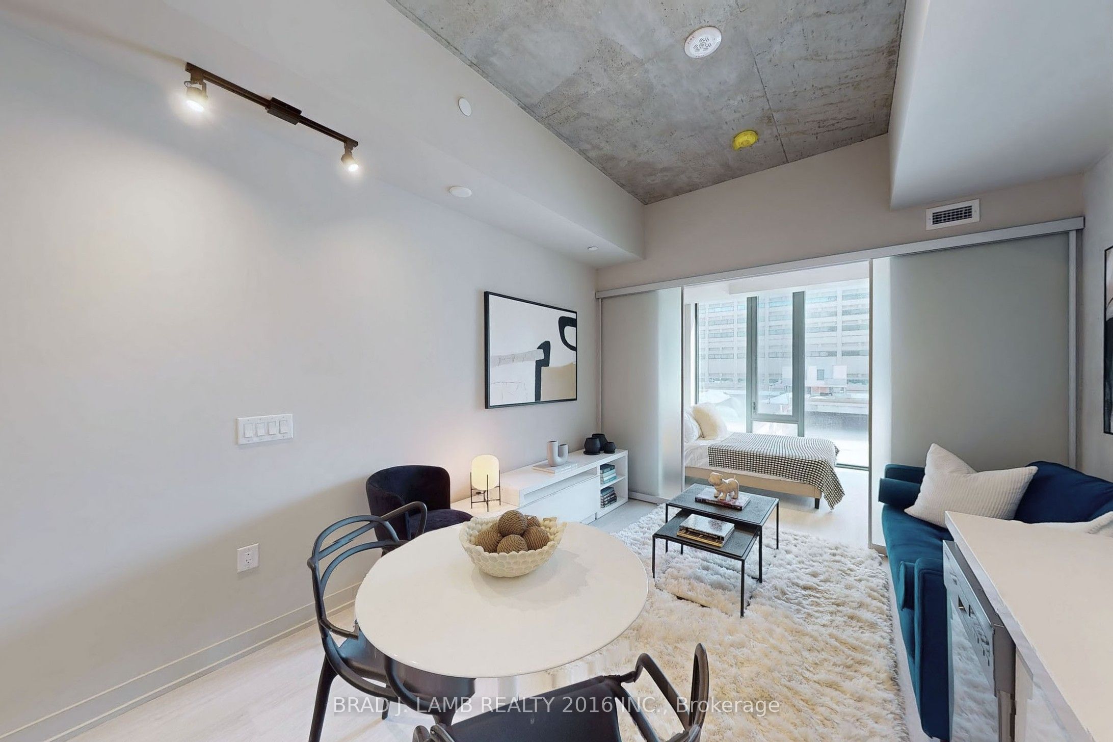 195 Mccaul Street 613 Property Photo 15